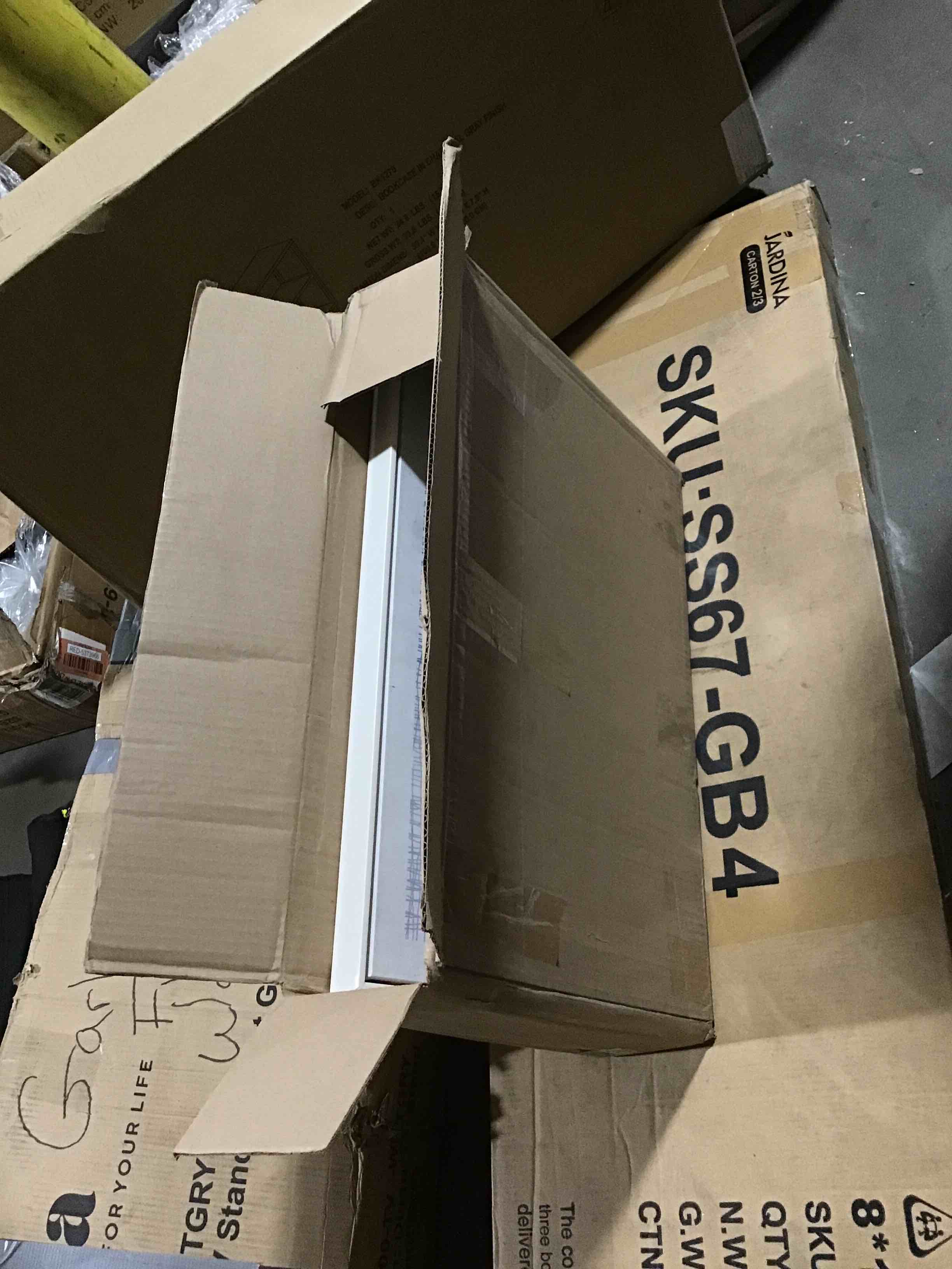 https://s3.amazonaws.com/lotting-images-prod/bidfta/ORG5213156_1693507387157.jpeg