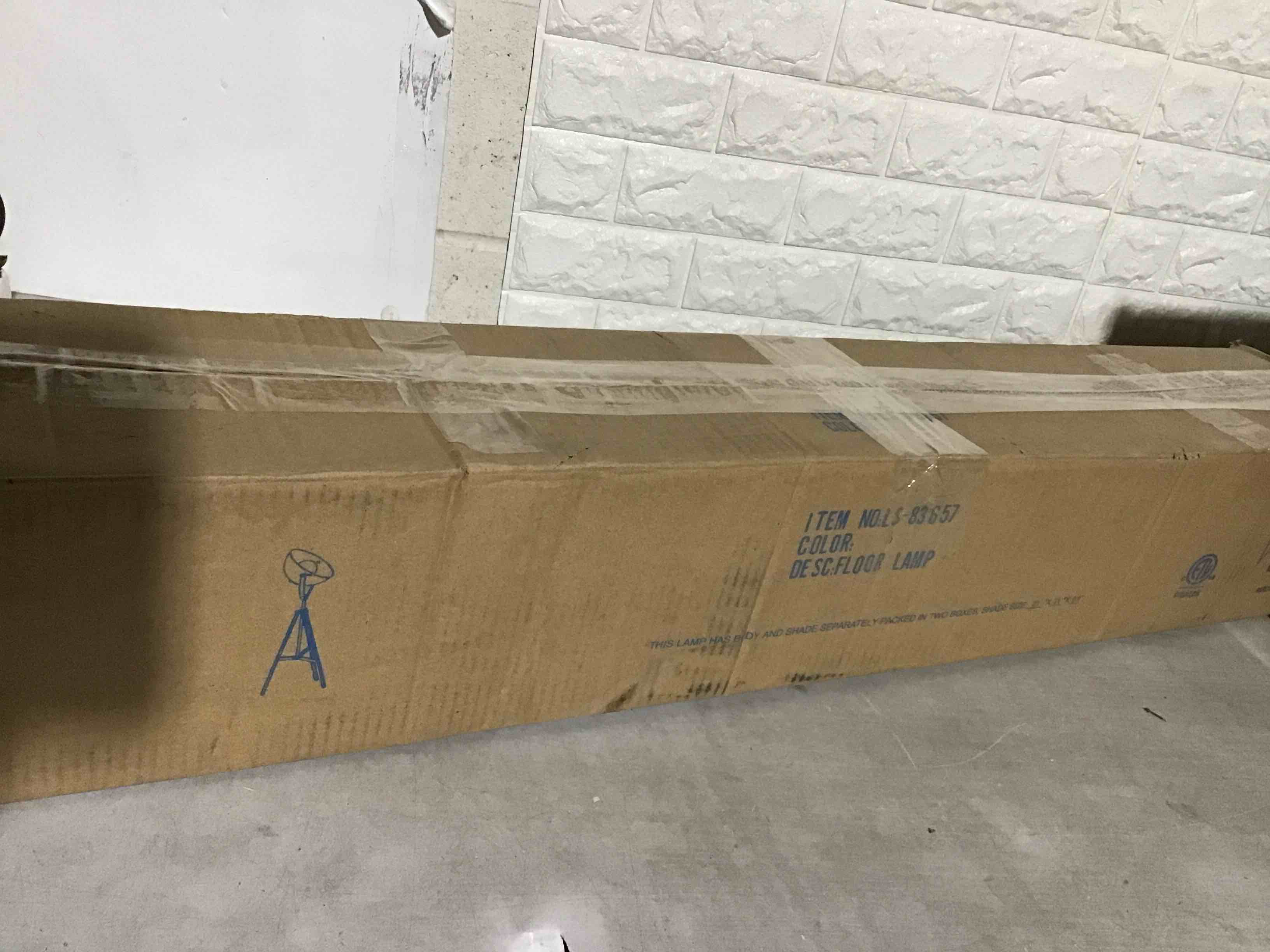 https://s3.amazonaws.com/lotting-images-prod/bidfta/ORG5214815_1693512107968.jpeg