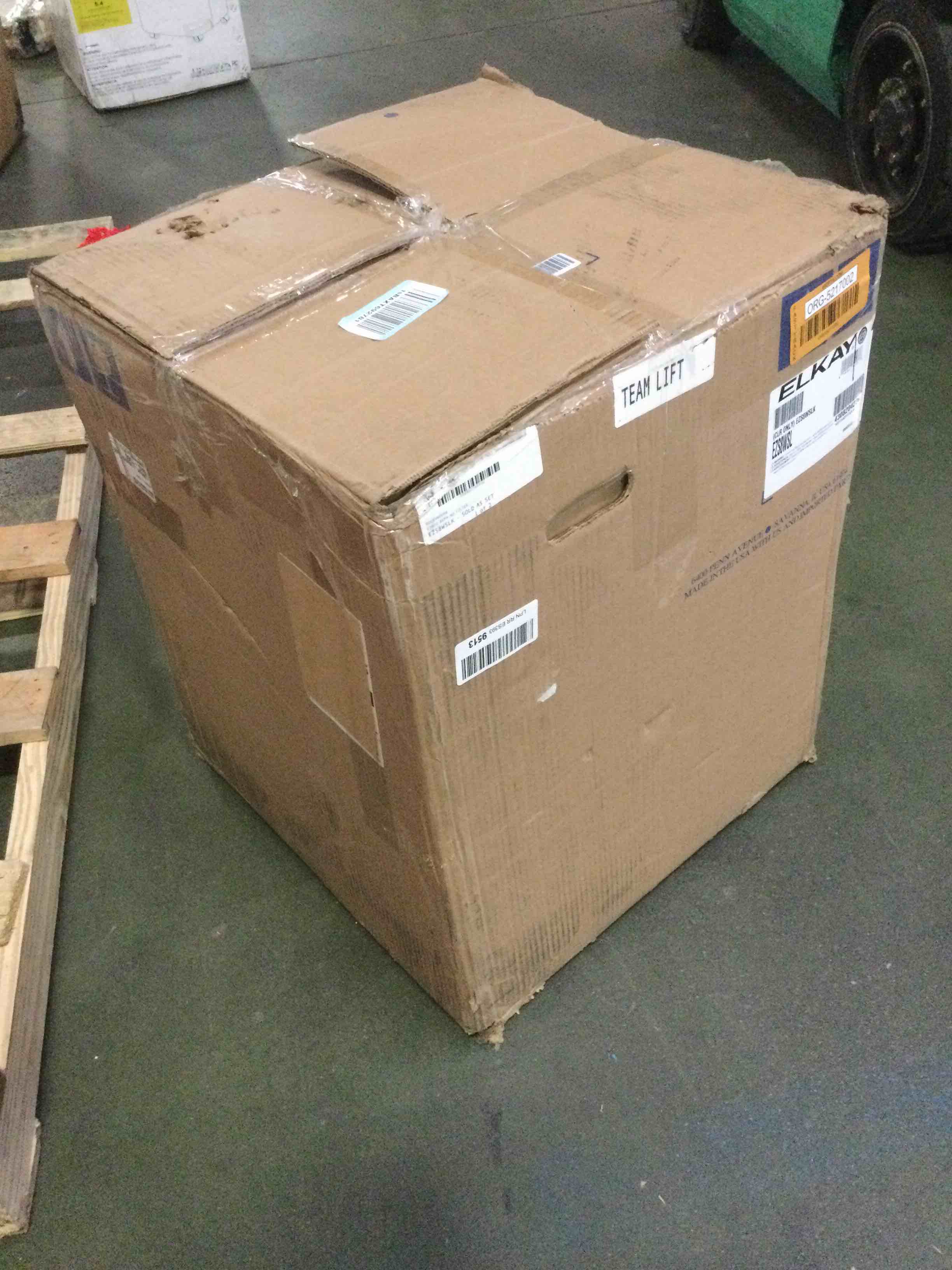 https://s3.amazonaws.com/lotting-images-prod/bidfta/ORG5217002_1697720336985.jpeg