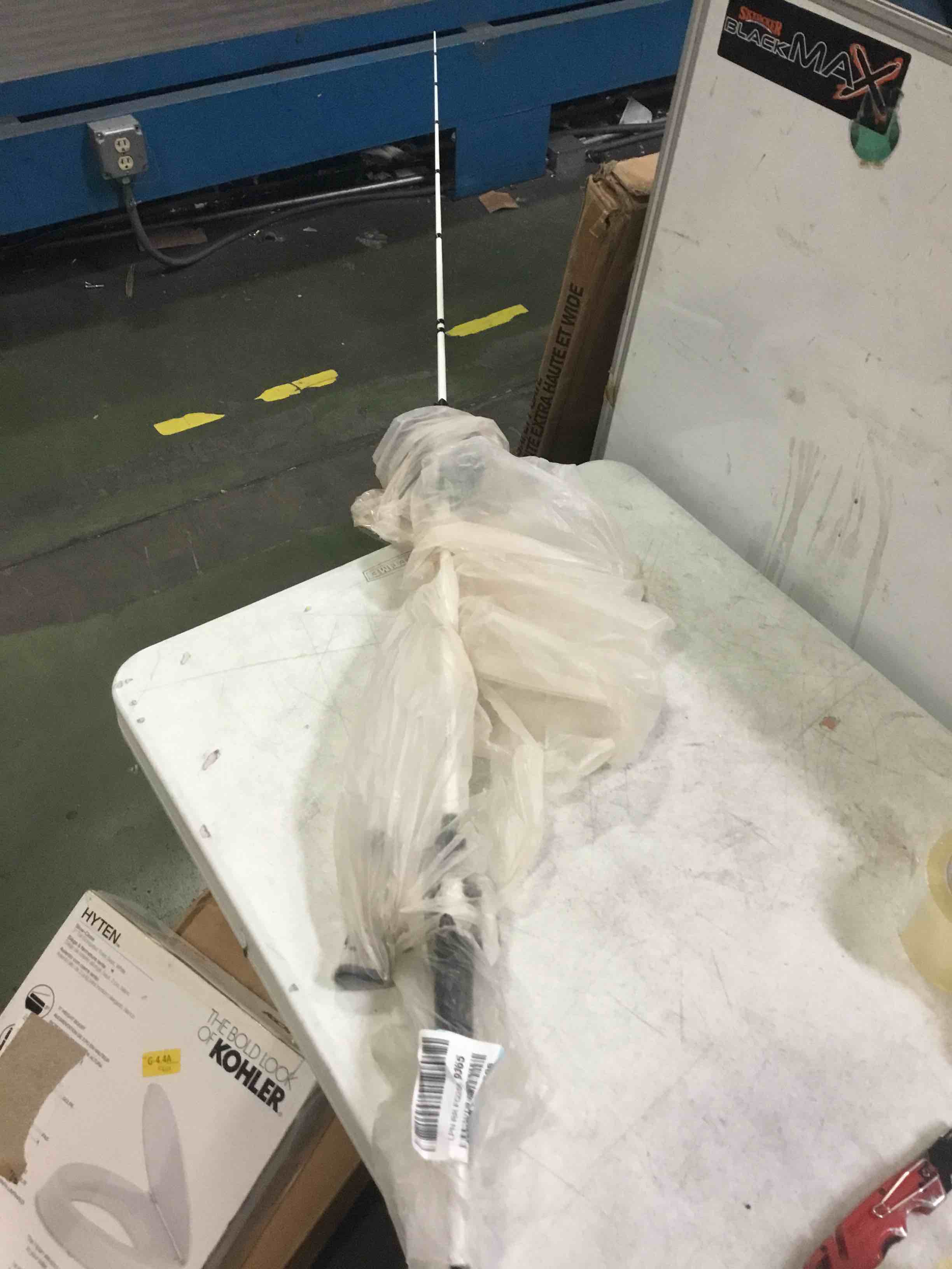 https://s3.amazonaws.com/lotting-images-prod/bidfta/ORG5219375_1694443941747.jpeg