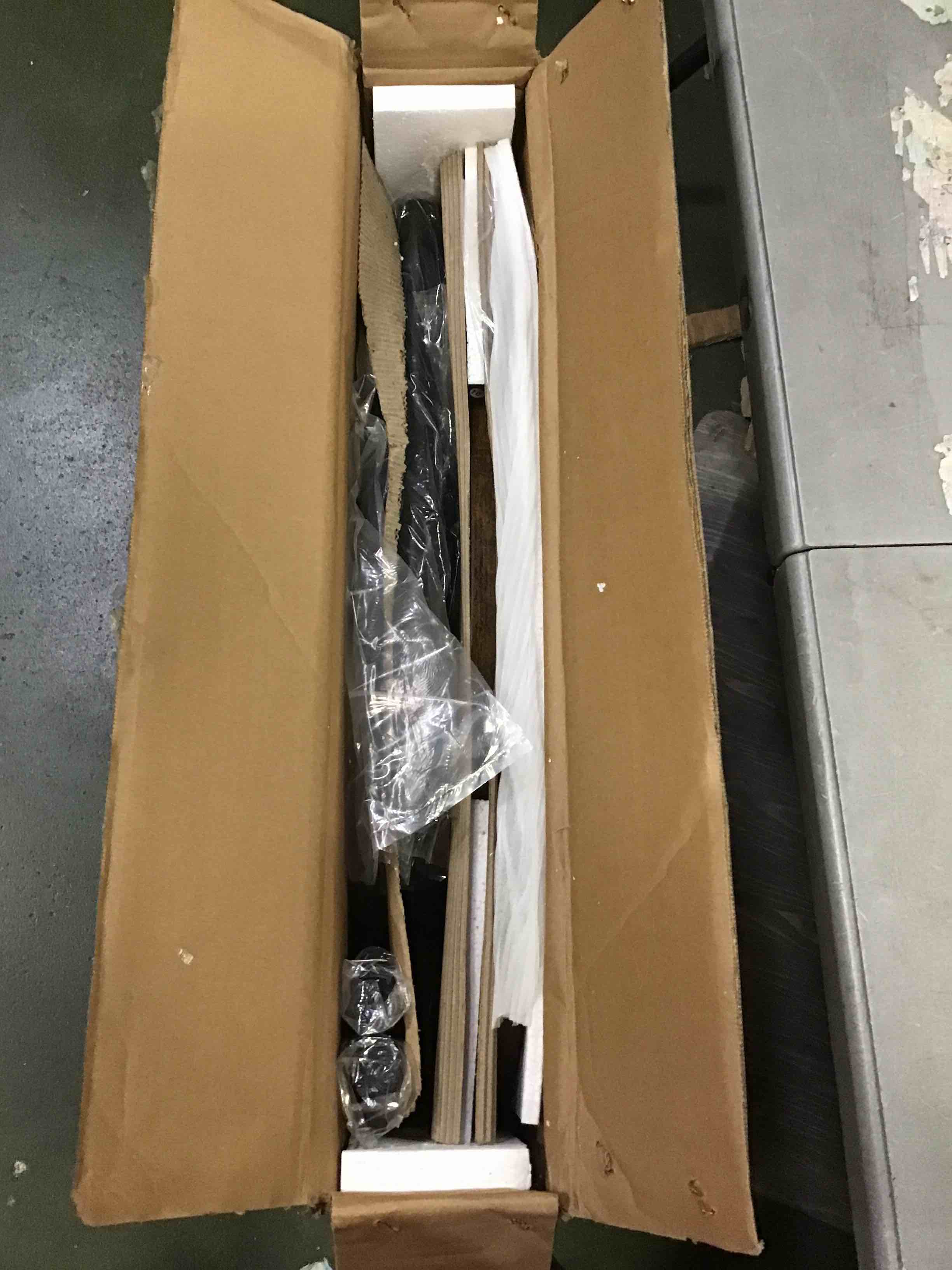 https://s3.amazonaws.com/lotting-images-prod/bidfta/ORG5219557_1694531998755.jpeg