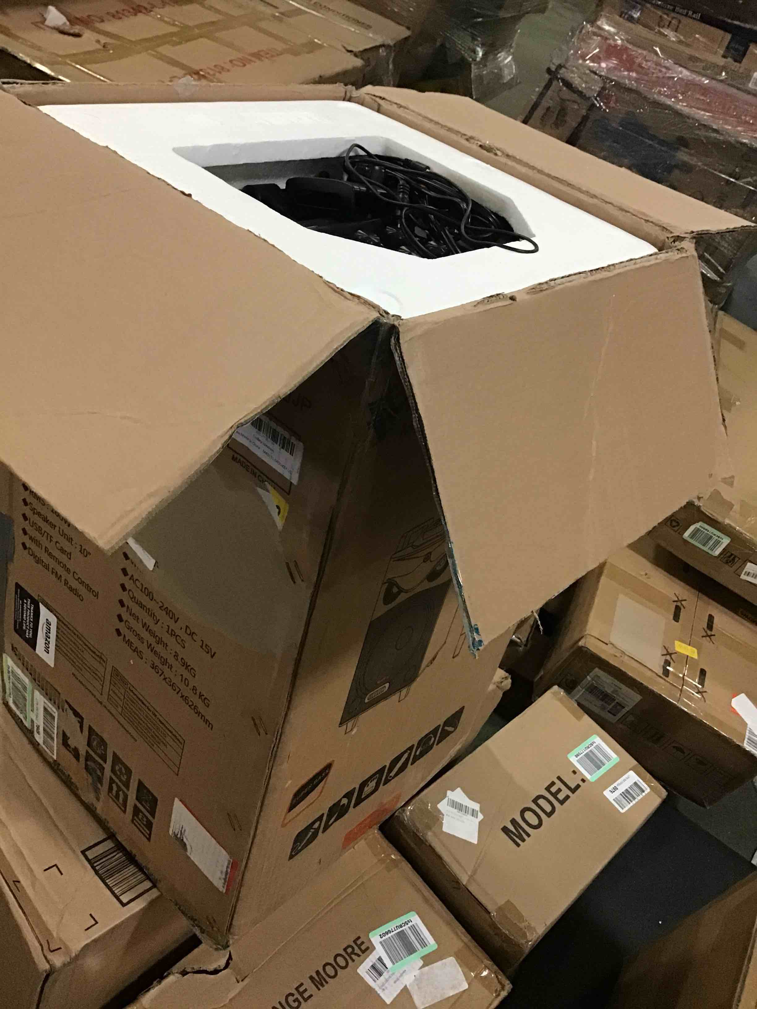 https://s3.amazonaws.com/lotting-images-prod/bidfta/ORG5222182_1692125761582.jpeg