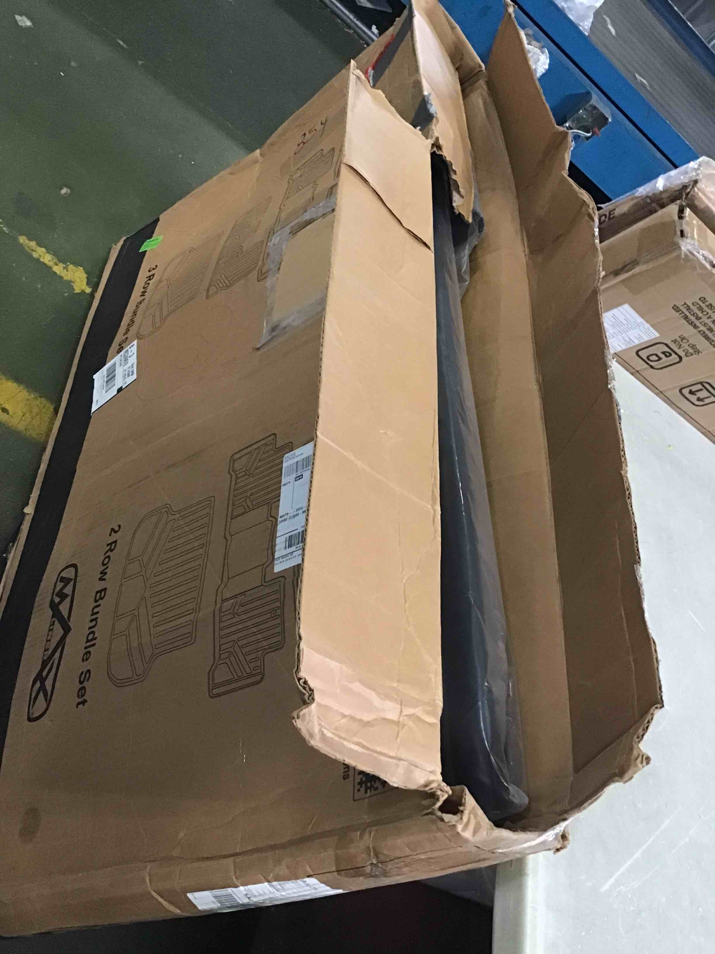 https://s3.amazonaws.com/lotting-images-prod/bidfta/ORG5223277_1692720403283.jpeg