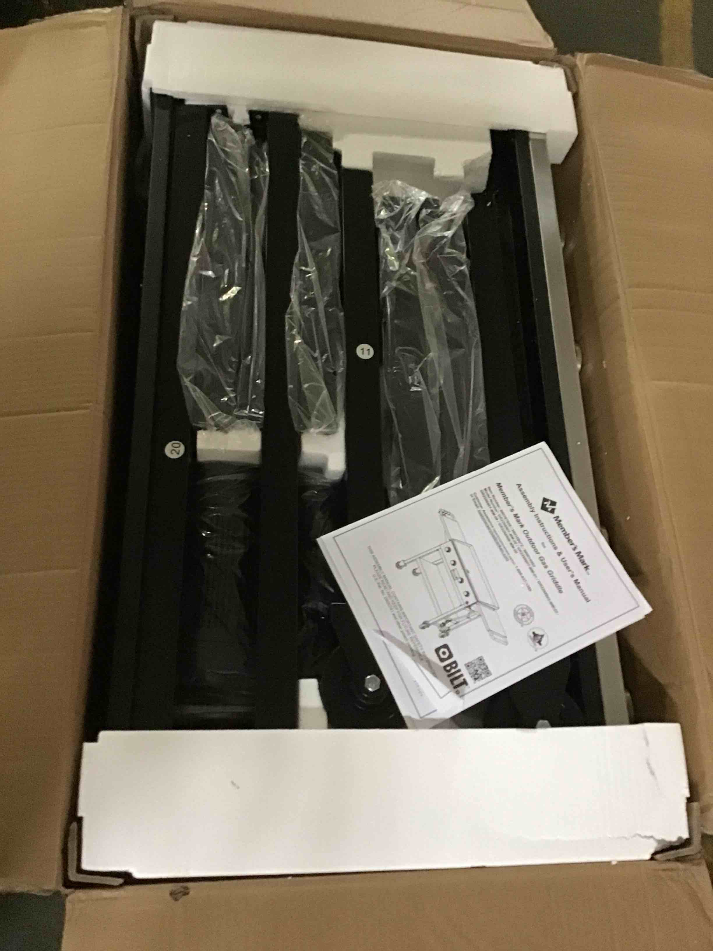 https://s3.amazonaws.com/lotting-images-prod/bidfta/ORG5224205_1692717467449.jpeg
