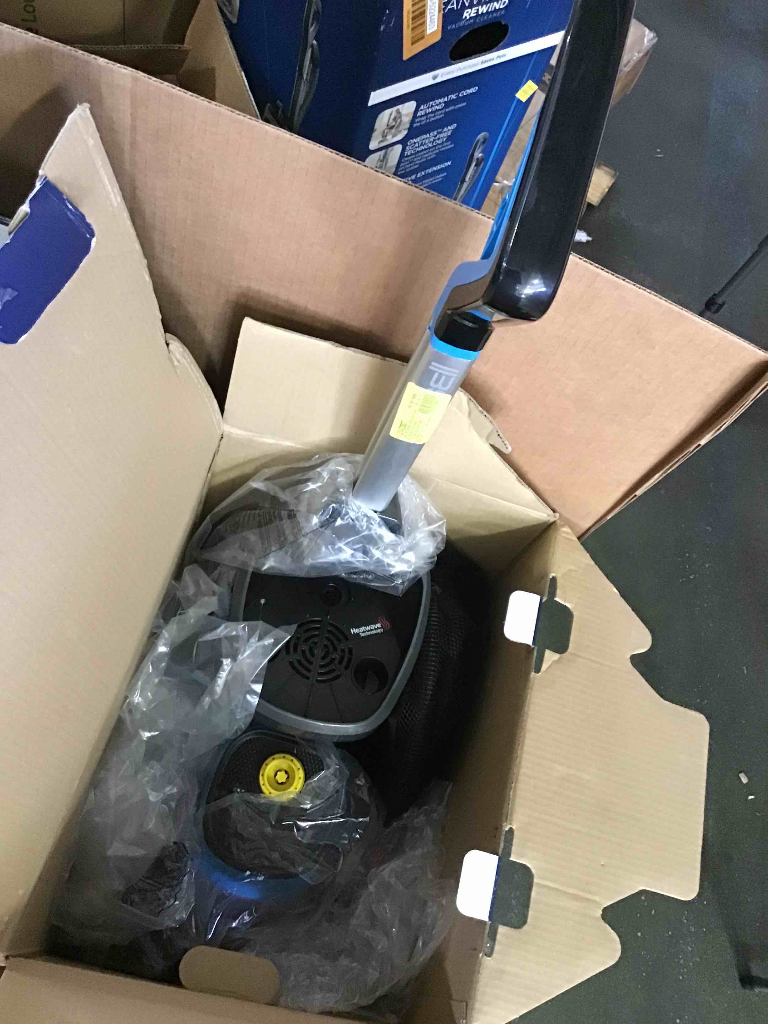 https://s3.amazonaws.com/lotting-images-prod/bidfta/ORG5224464_1693234917409.jpeg