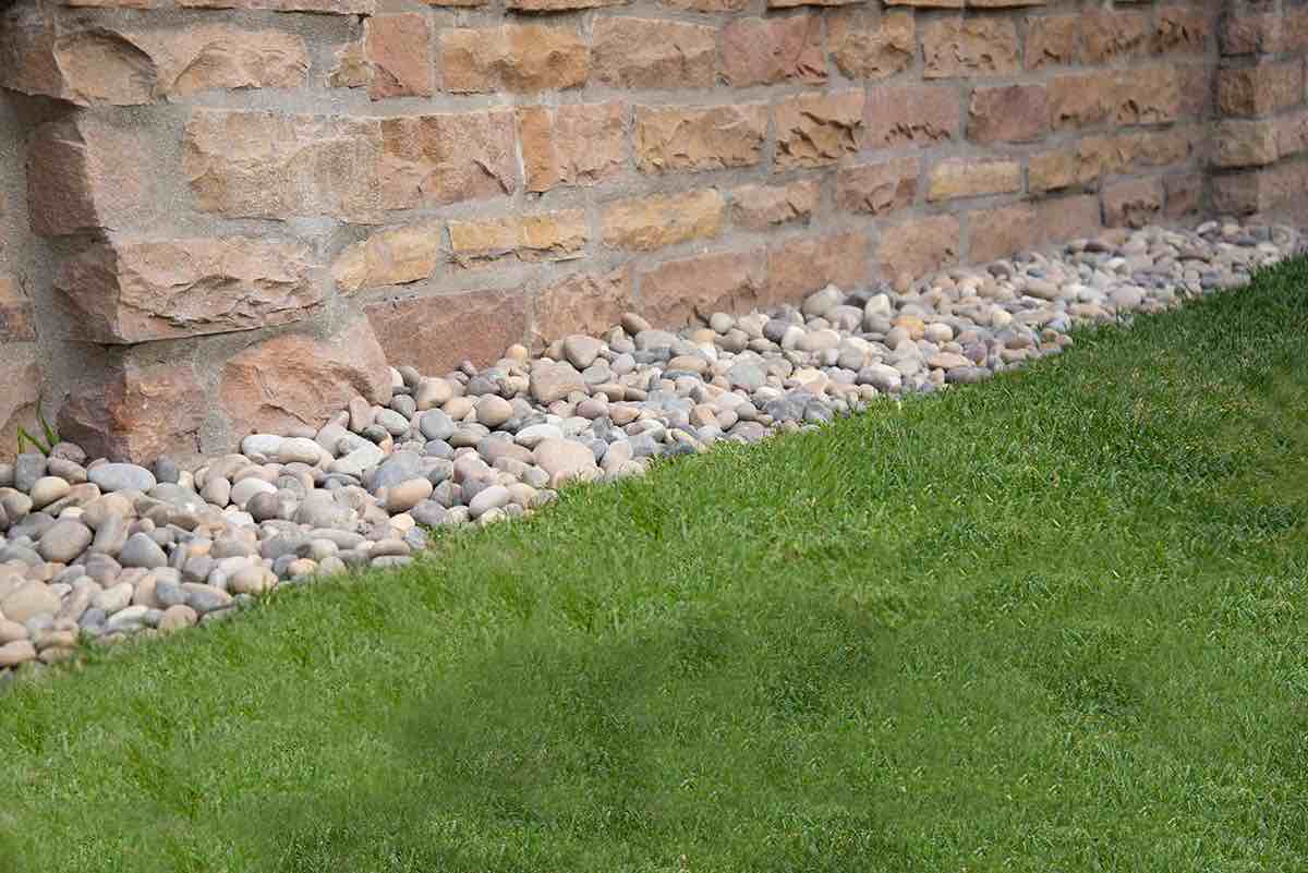 Piedra Pebbles Amazon Multi Quartzite Pebble - Natural, Multiple Bags 