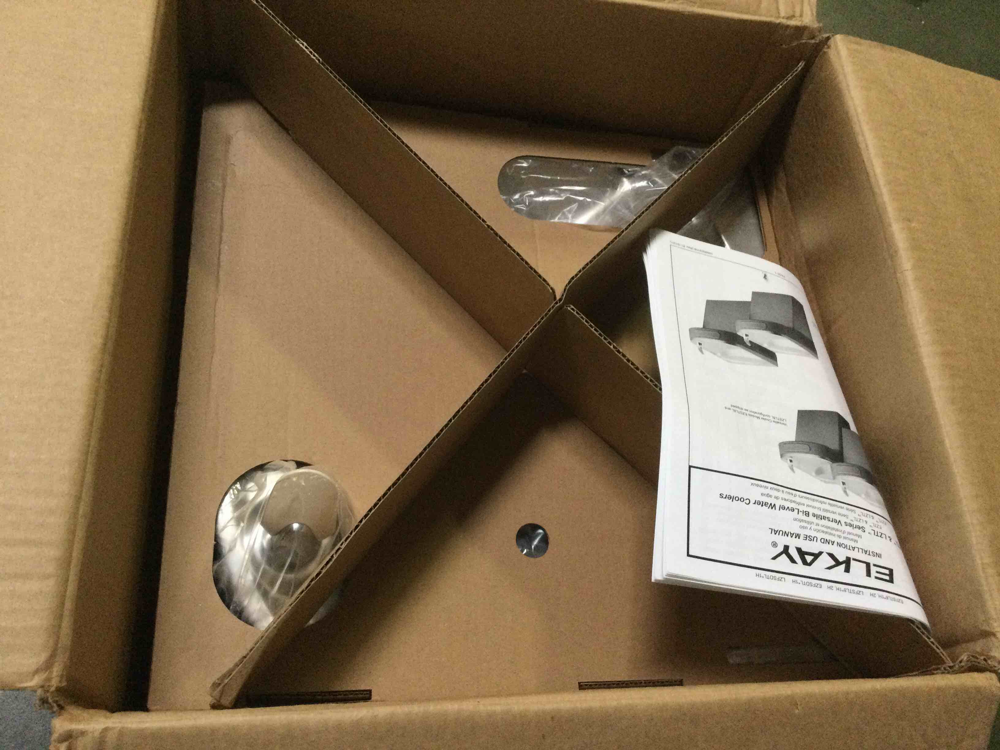 https://s3.amazonaws.com/lotting-images-prod/bidfta/ORG5227815_1698951304802.jpeg