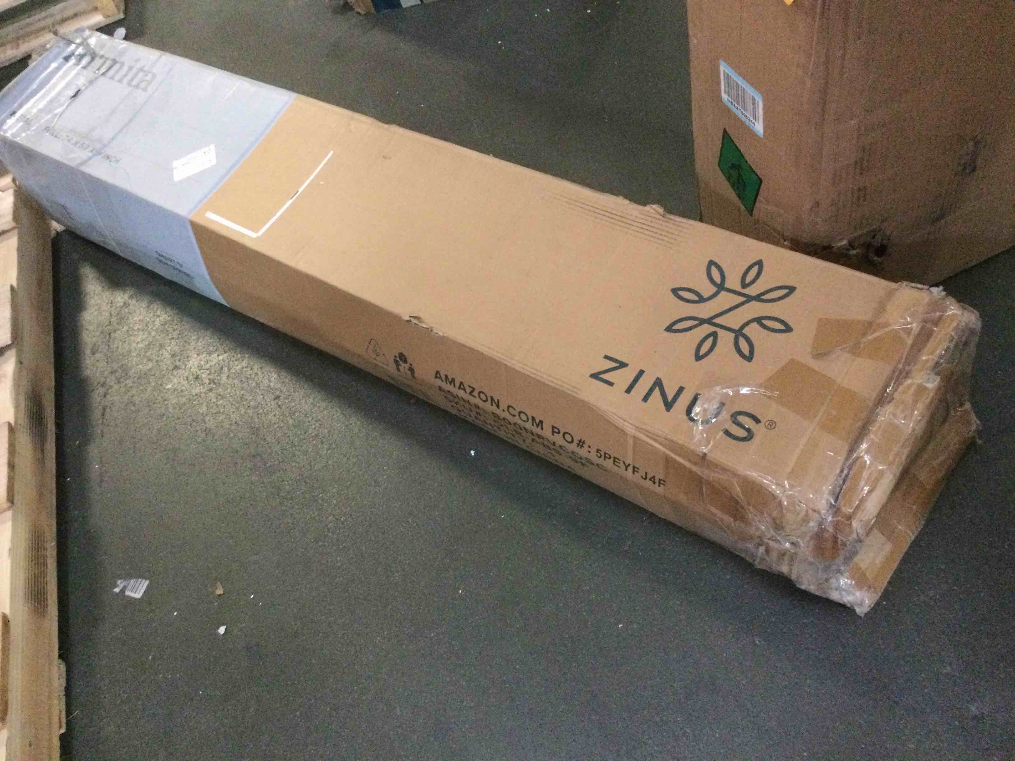 https://s3.amazonaws.com/lotting-images-prod/bidfta/ORG5228153_1692791252273.jpeg