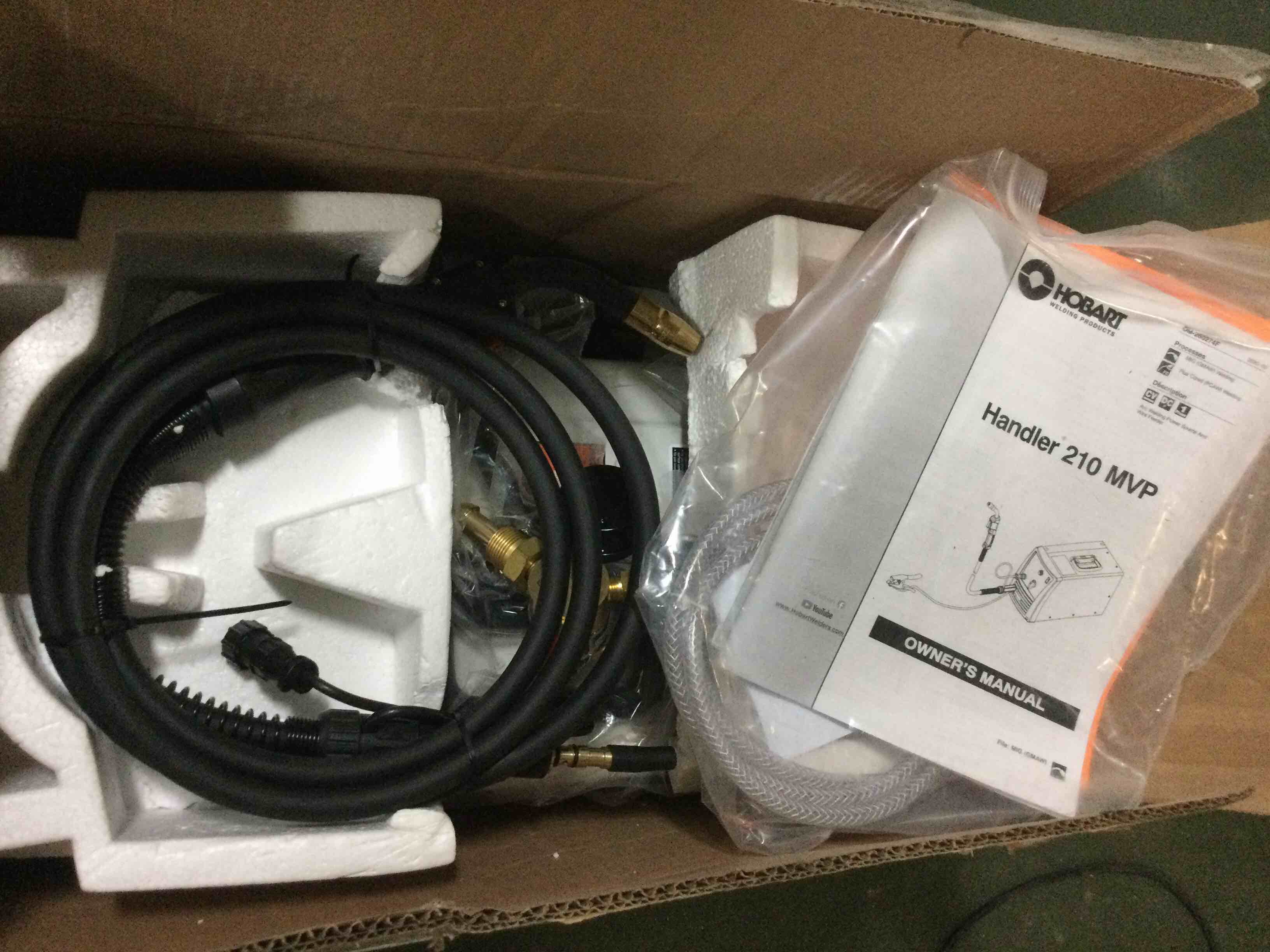 https://s3.amazonaws.com/lotting-images-prod/bidfta/ORG5229169_1693392188029.jpeg