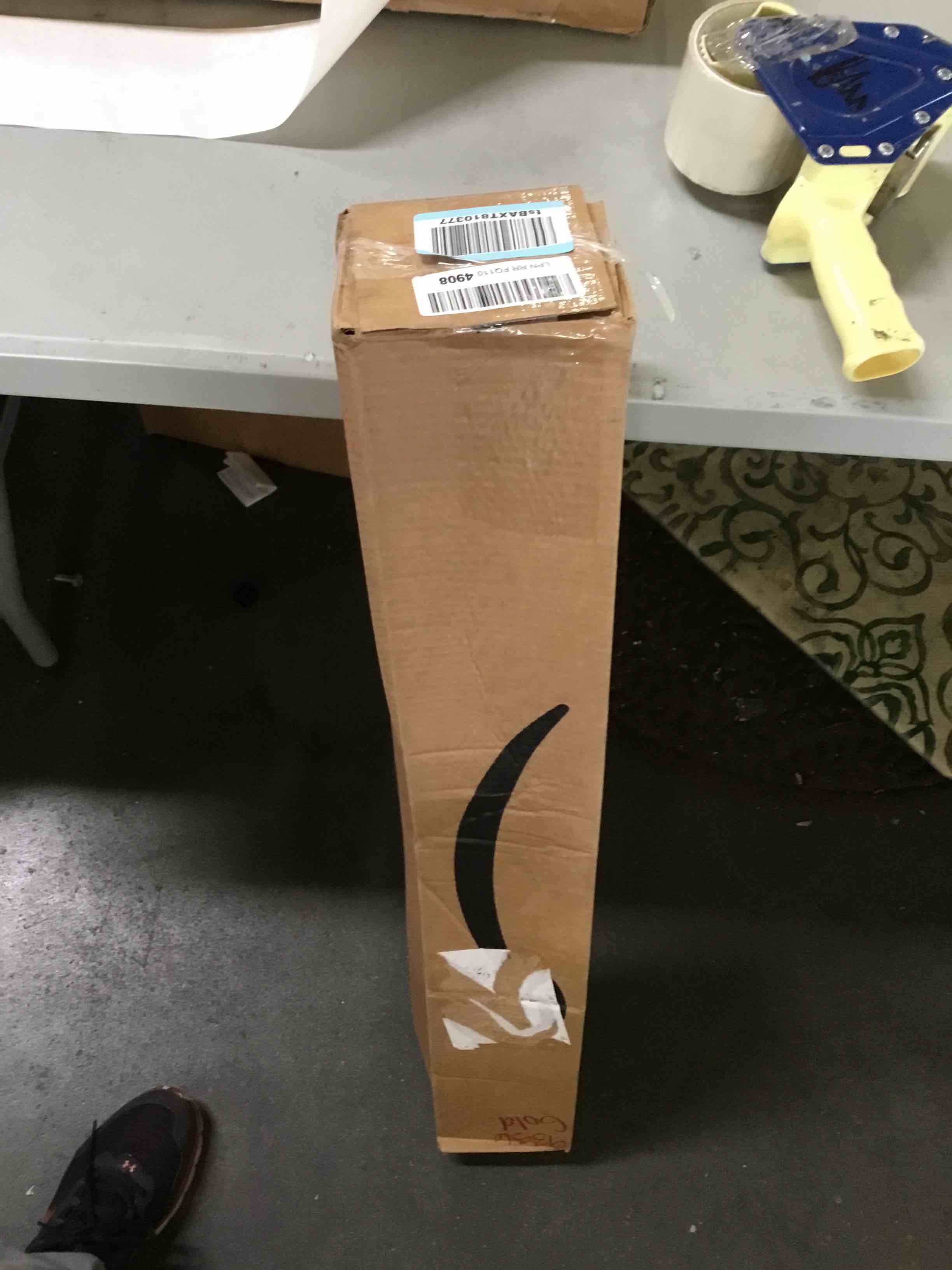 https://s3.amazonaws.com/lotting-images-prod/bidfta/ORG5229967_1693227297760.jpeg