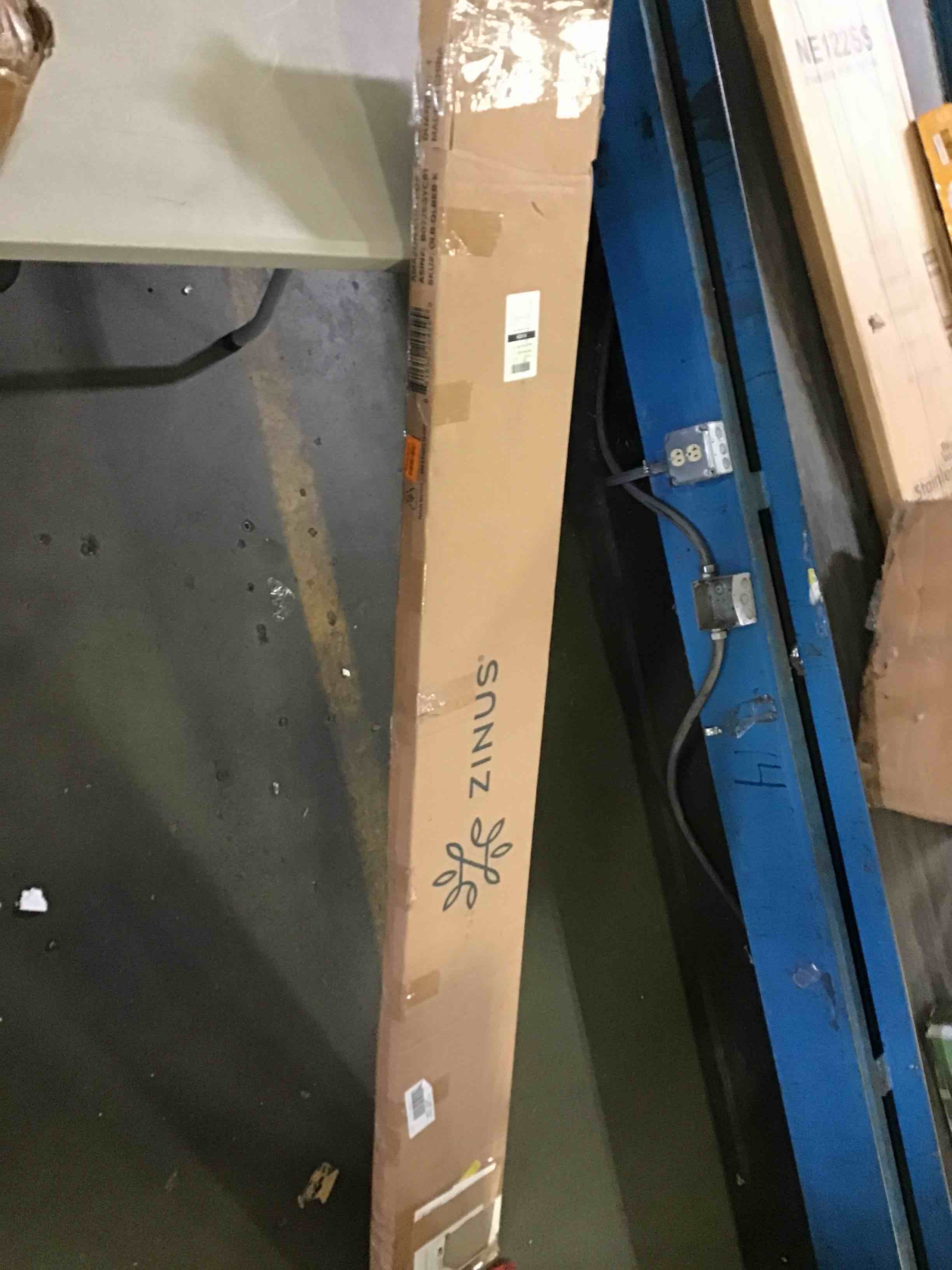 https://s3.amazonaws.com/lotting-images-prod/bidfta/ORG5232759_1692893987970.jpeg