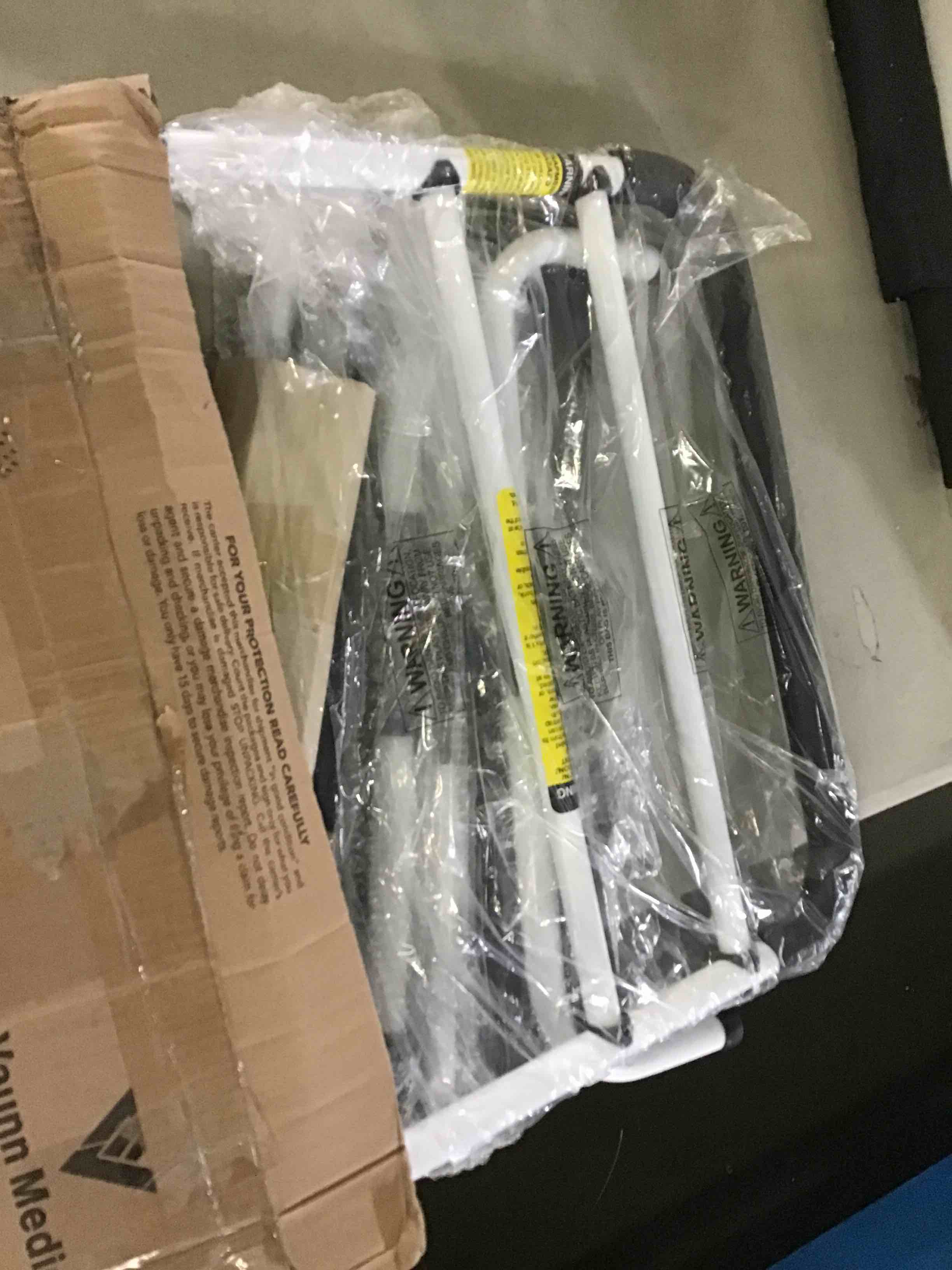 https://s3.amazonaws.com/lotting-images-prod/bidfta/ORG5232802_1692902698671.jpeg