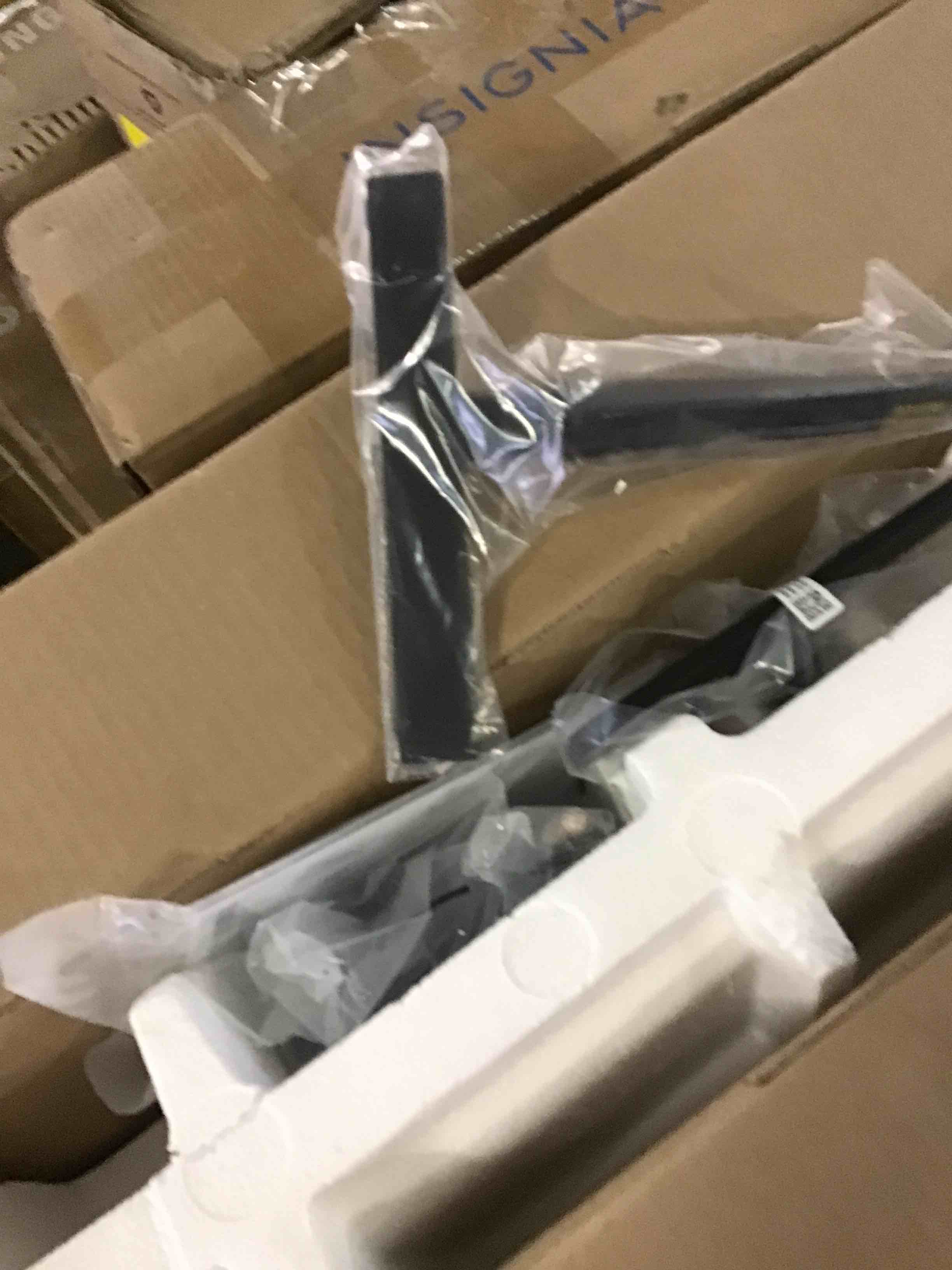 https://s3.amazonaws.com/lotting-images-prod/bidfta/ORG5232865_1692965276912.jpeg