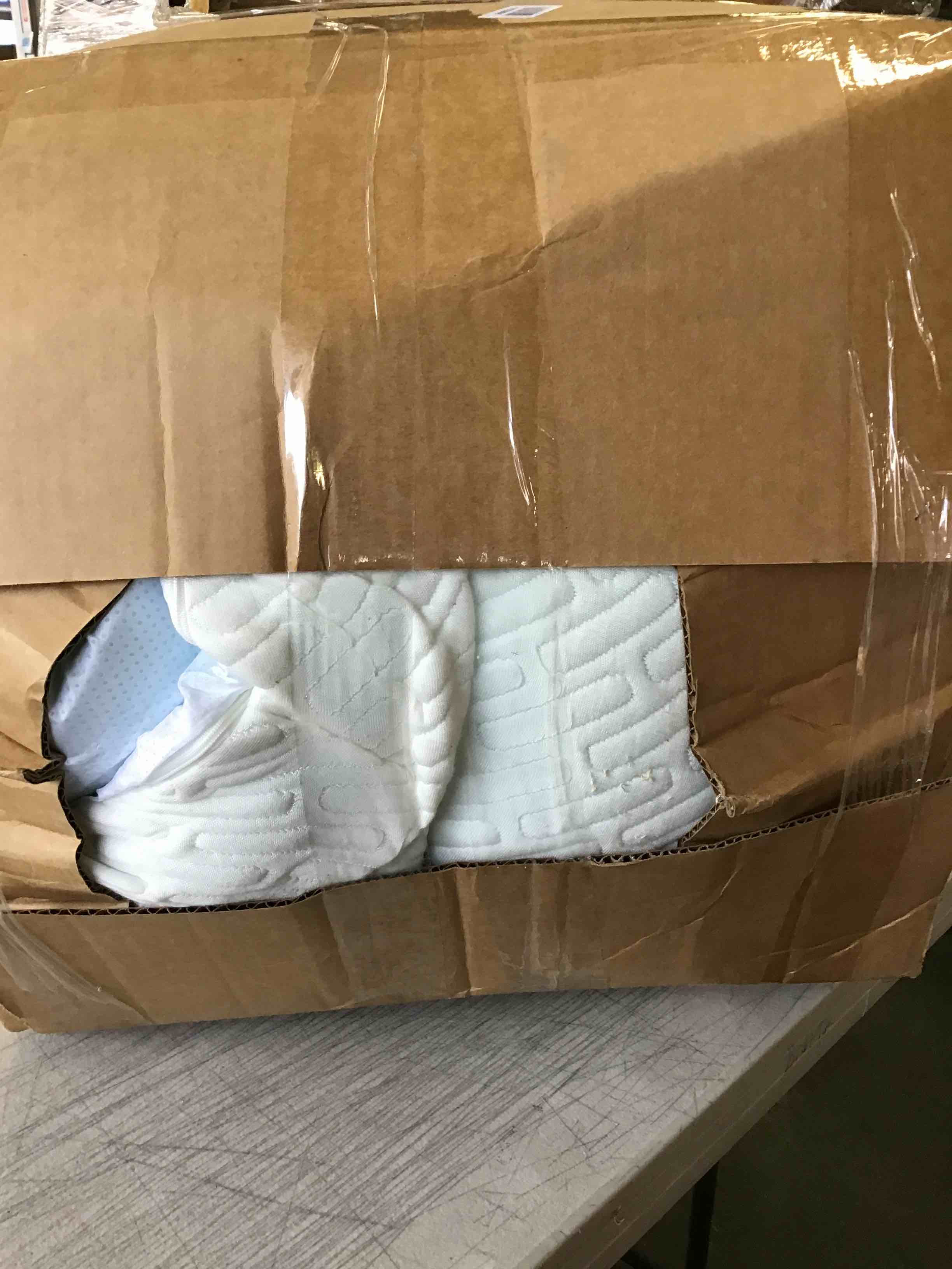 https://s3.amazonaws.com/lotting-images-prod/bidfta/ORG5235312_1692975193739.jpeg