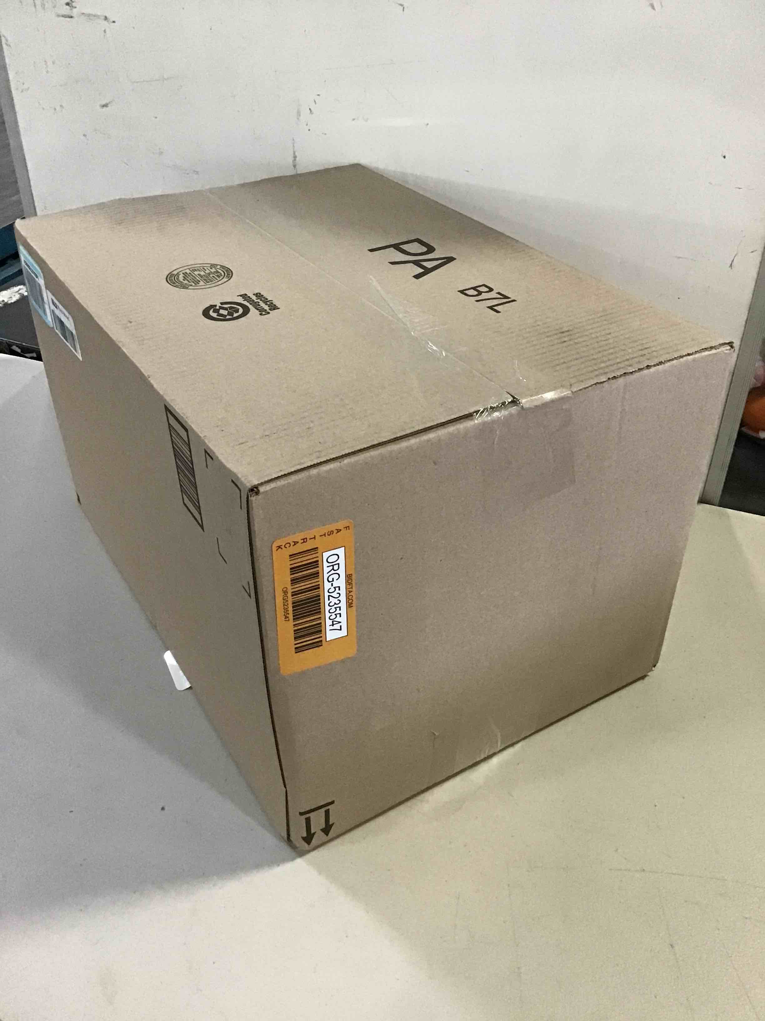 https://s3.amazonaws.com/lotting-images-prod/bidfta/ORG5235547_1692901310612.jpeg