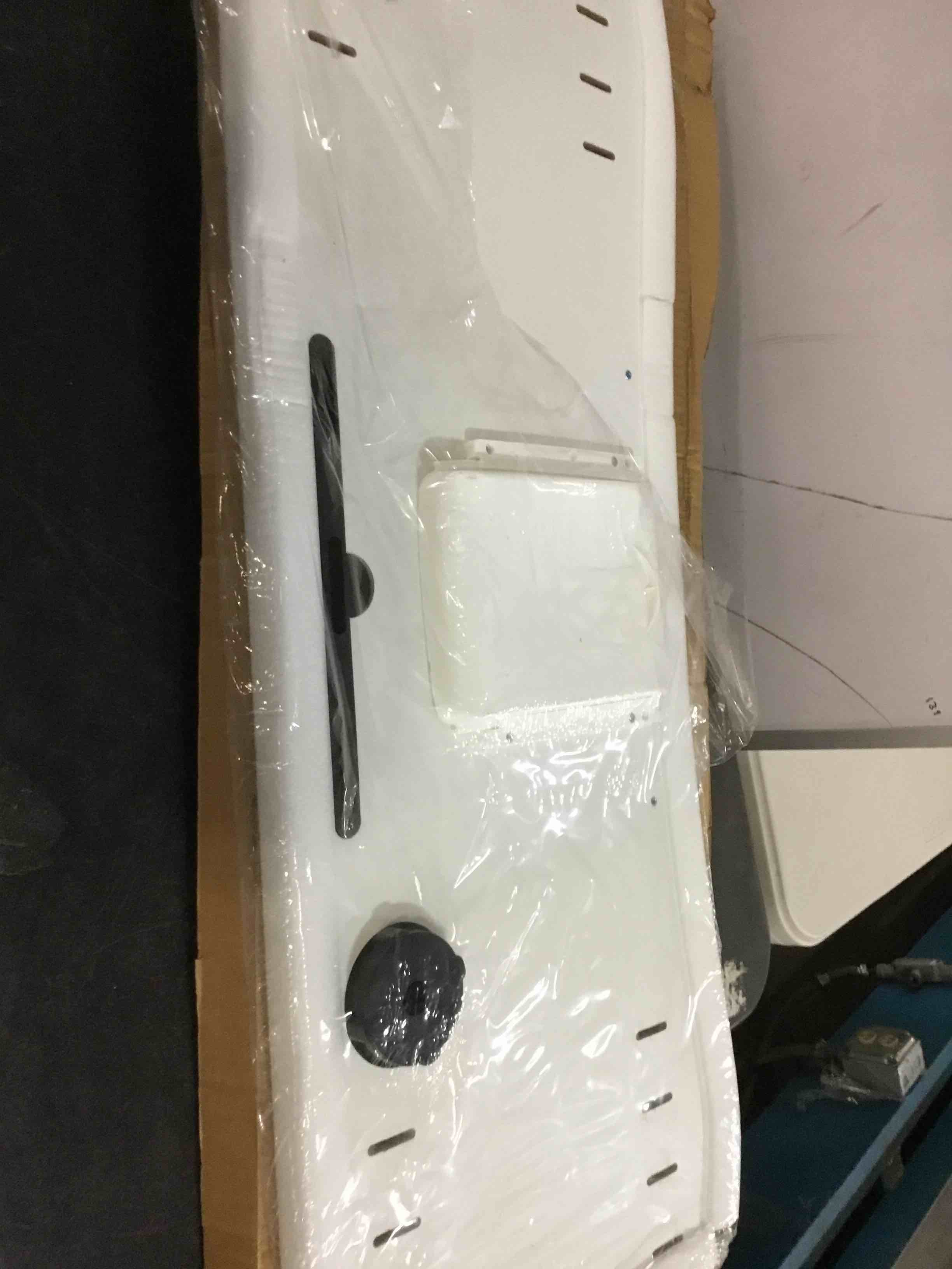 https://s3.amazonaws.com/lotting-images-prod/bidfta/ORG5235680_1693061601778.jpeg