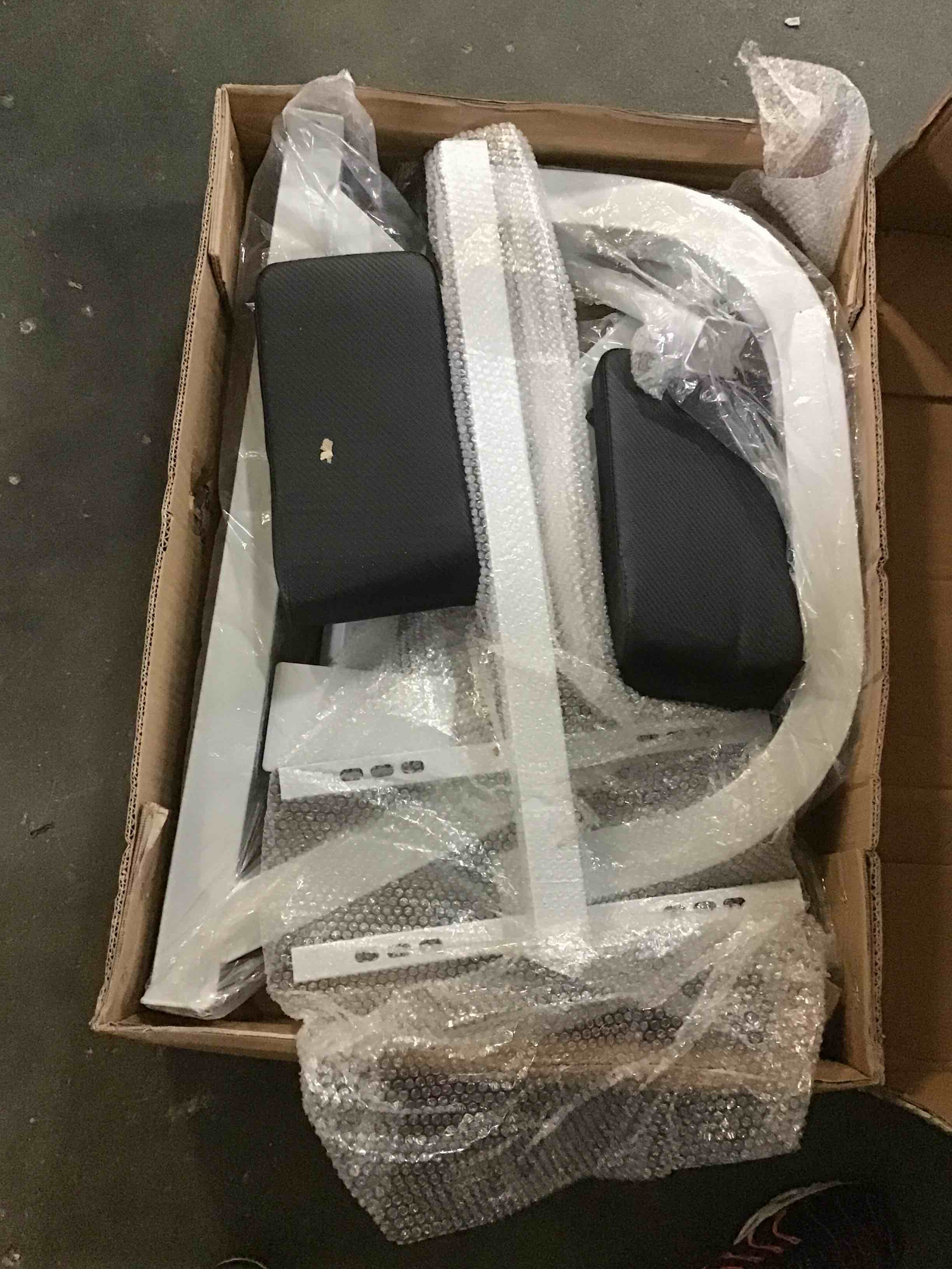 https://s3.amazonaws.com/lotting-images-prod/bidfta/ORG5236878_1694272706135.jpeg