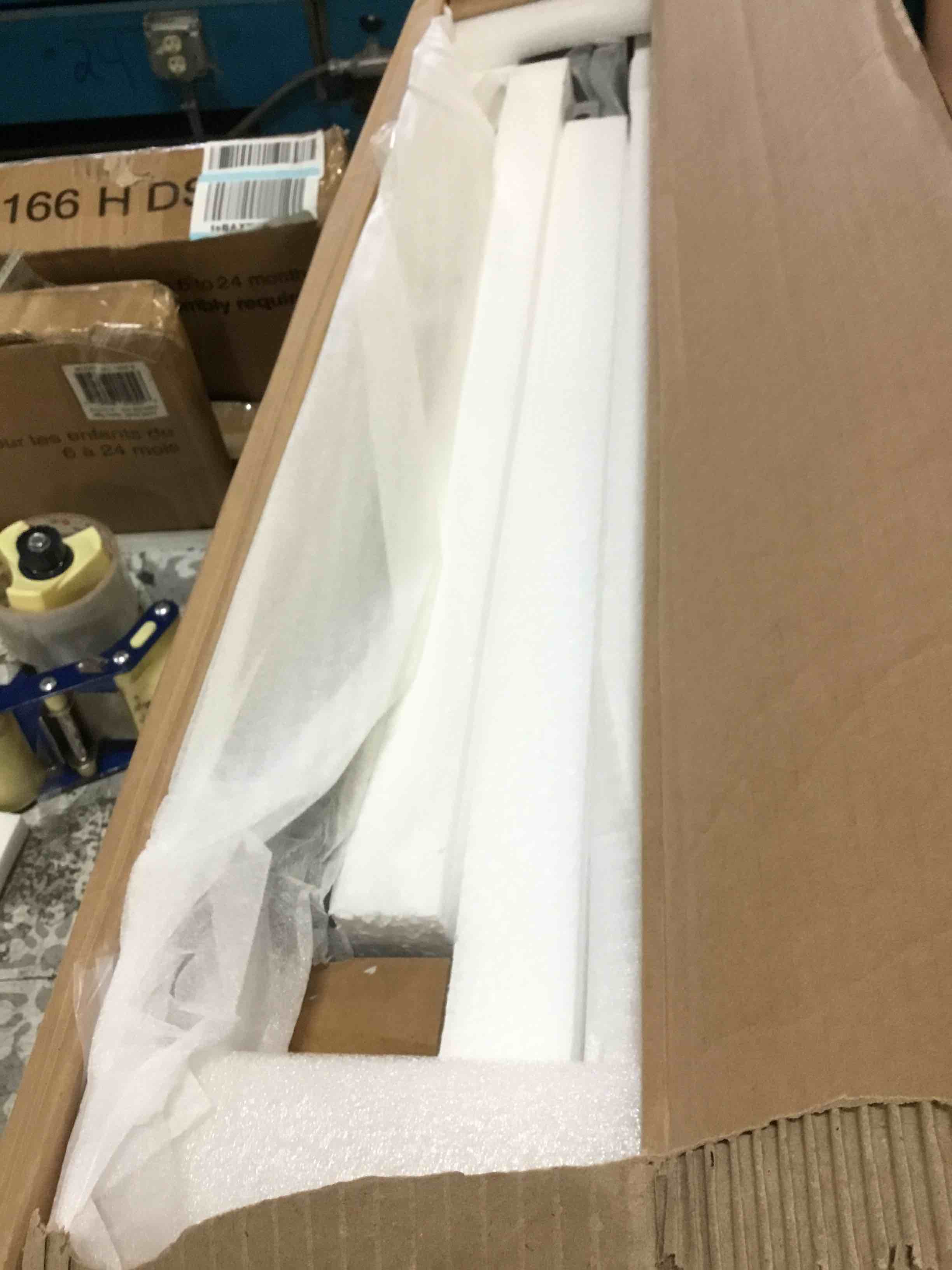 https://s3.amazonaws.com/lotting-images-prod/bidfta/ORG5238558_1692370006982.jpeg