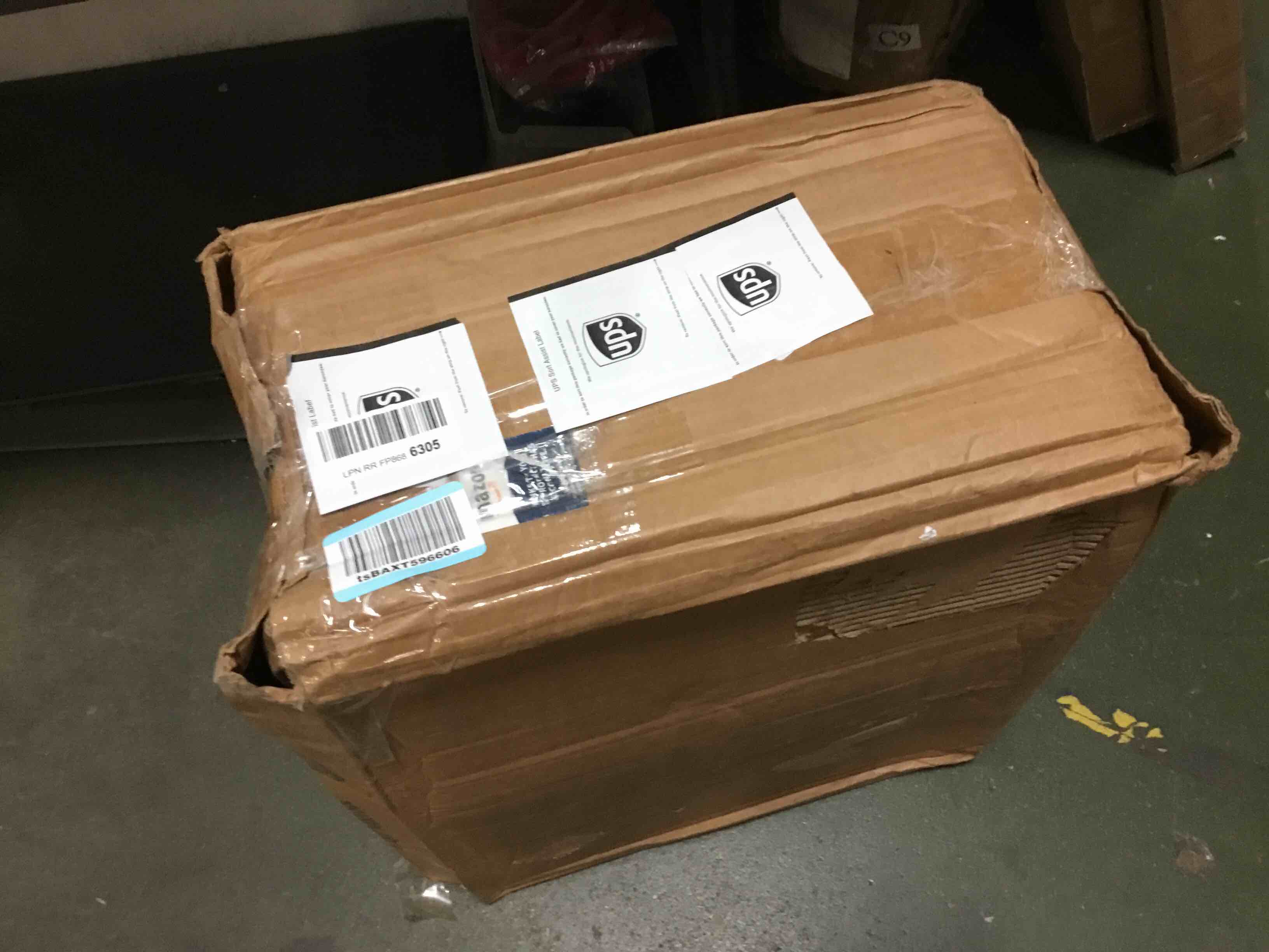 https://s3.amazonaws.com/lotting-images-prod/bidfta/ORG5238964_1692883652465.jpeg