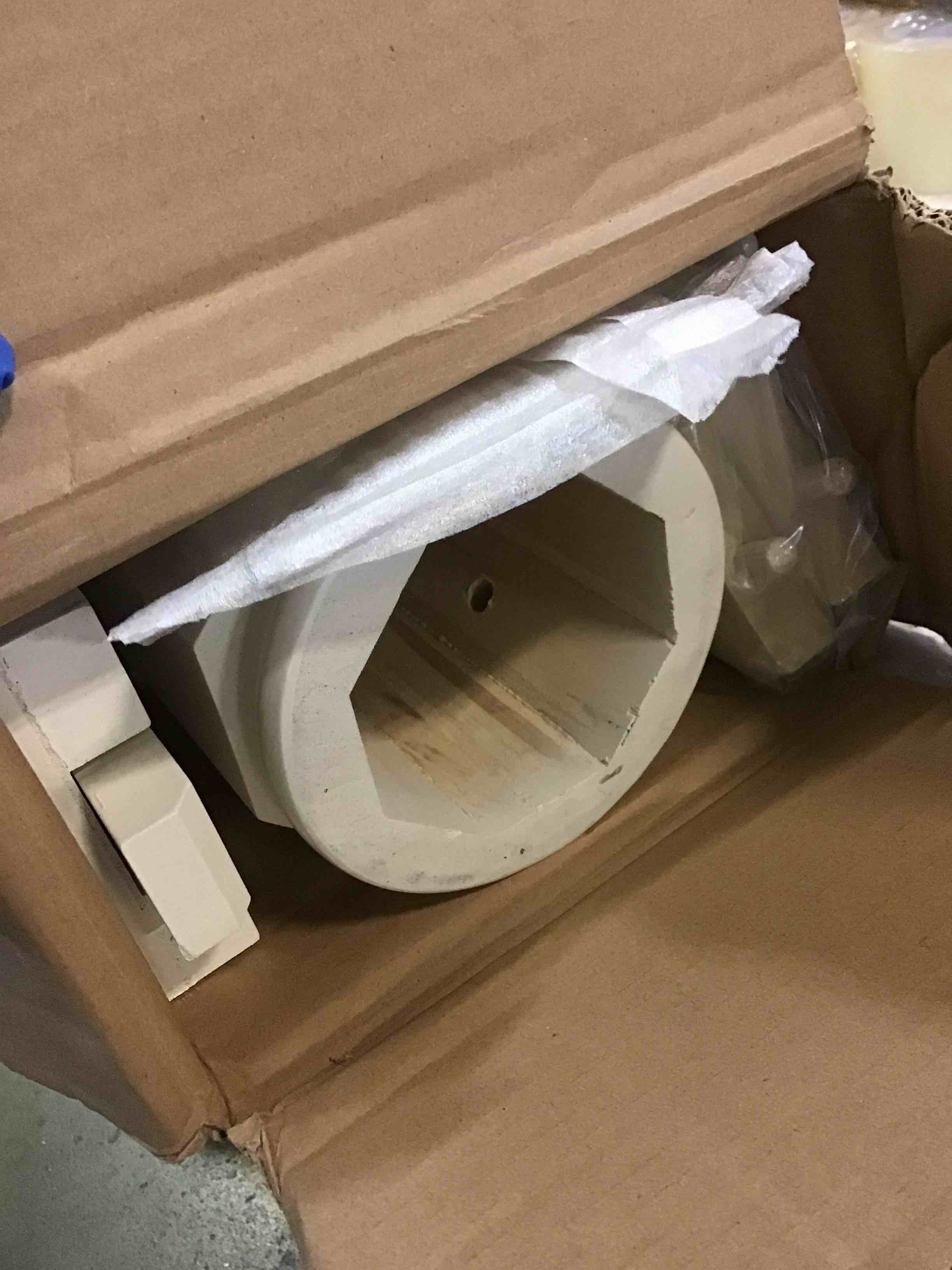 https://s3.amazonaws.com/lotting-images-prod/bidfta/ORG5239521_1693485032876.jpeg