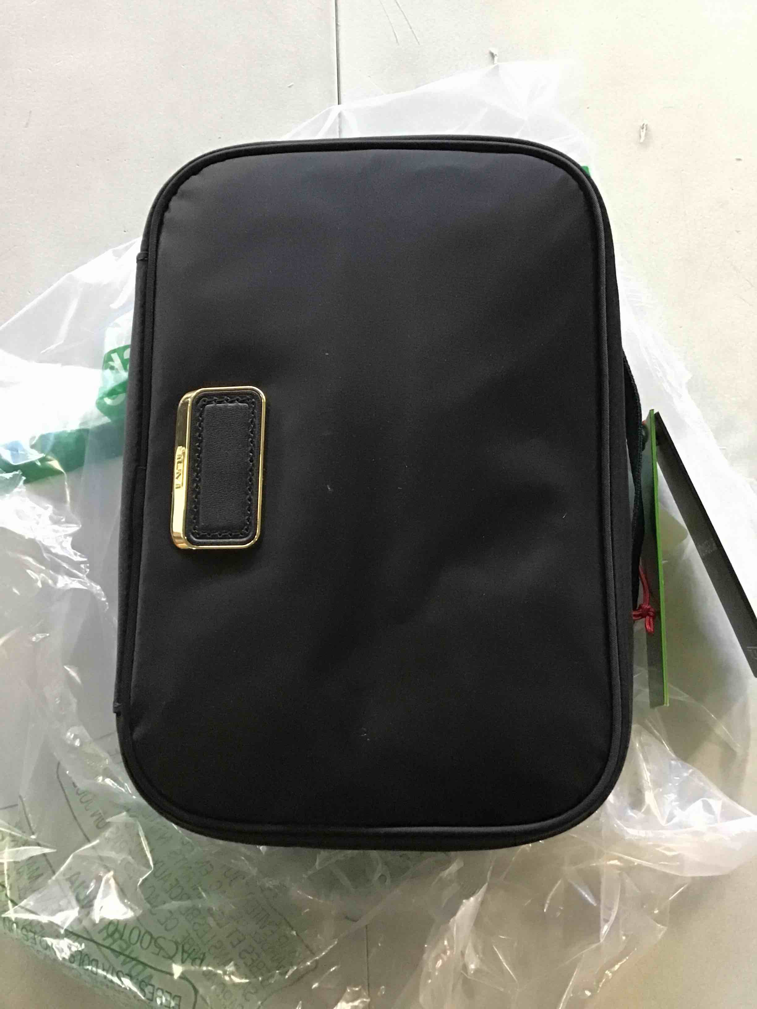 https://s3.amazonaws.com/lotting-images-prod/bidfta/ORG5251945_1699390010272.jpeg