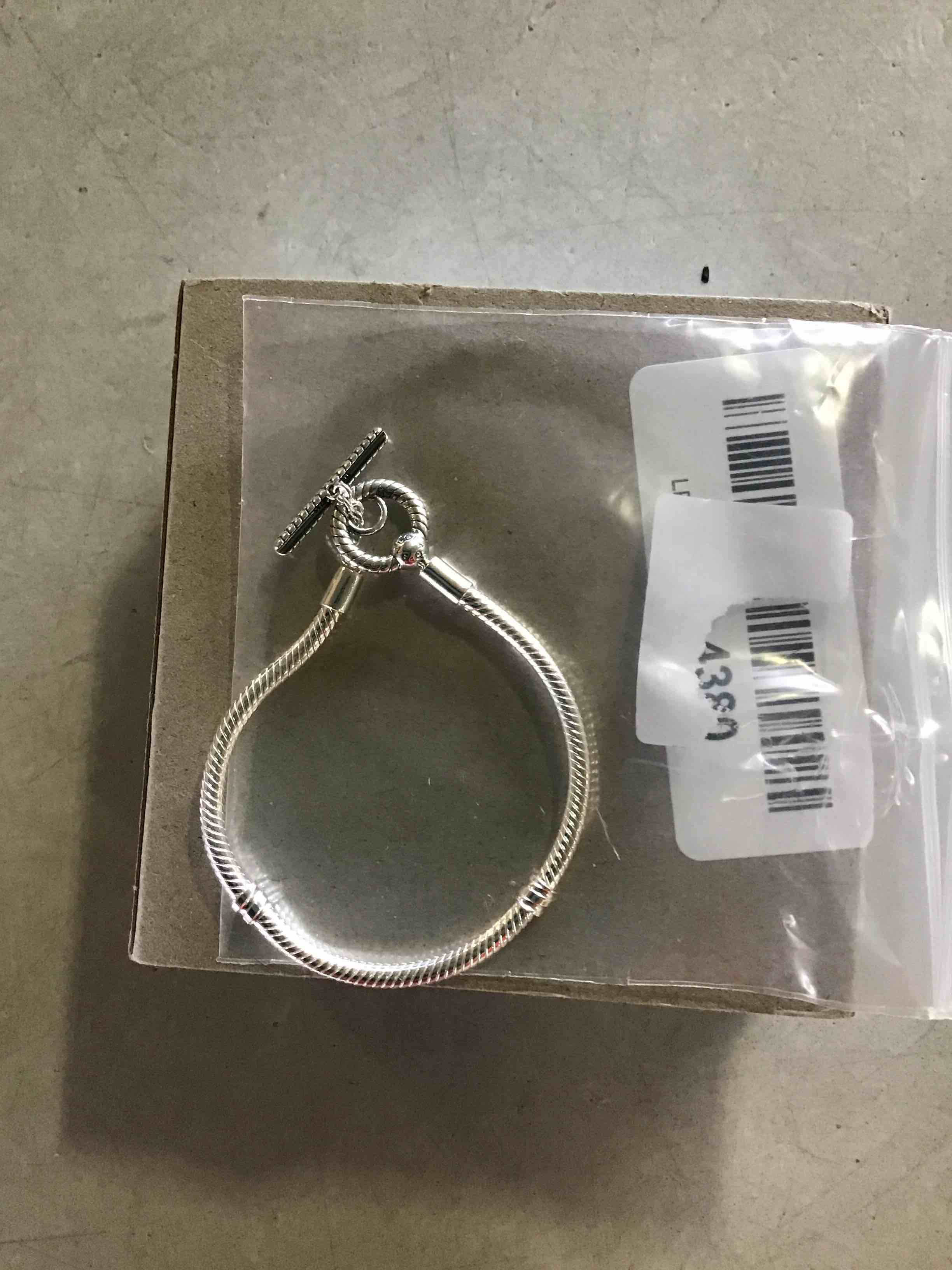 https://s3.amazonaws.com/lotting-images-prod/bidfta/ORG5252254_1699558525873.jpeg