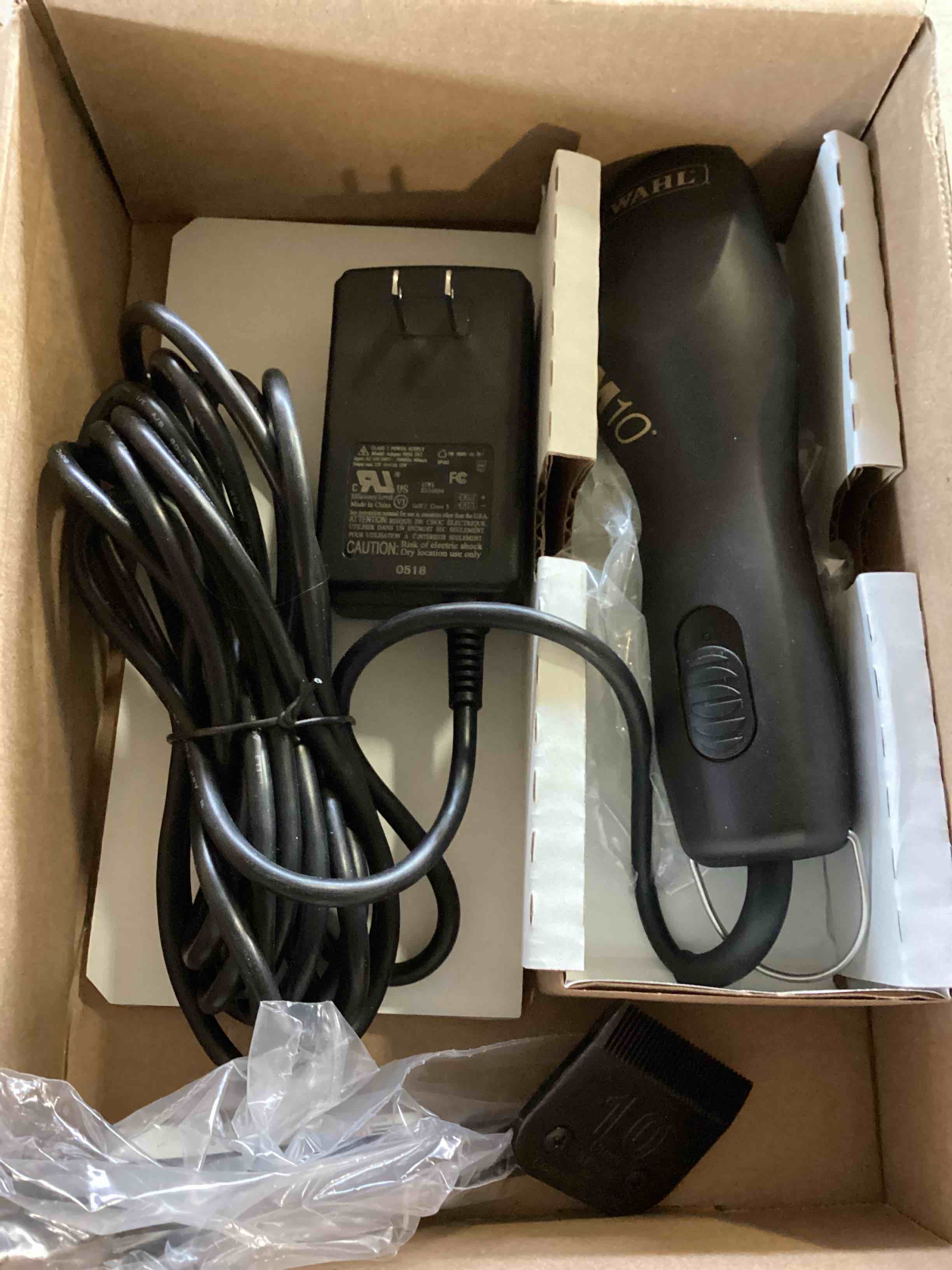 https://s3.amazonaws.com/lotting-images-prod/bidfta/ORG5253432_1700056364552.jpeg