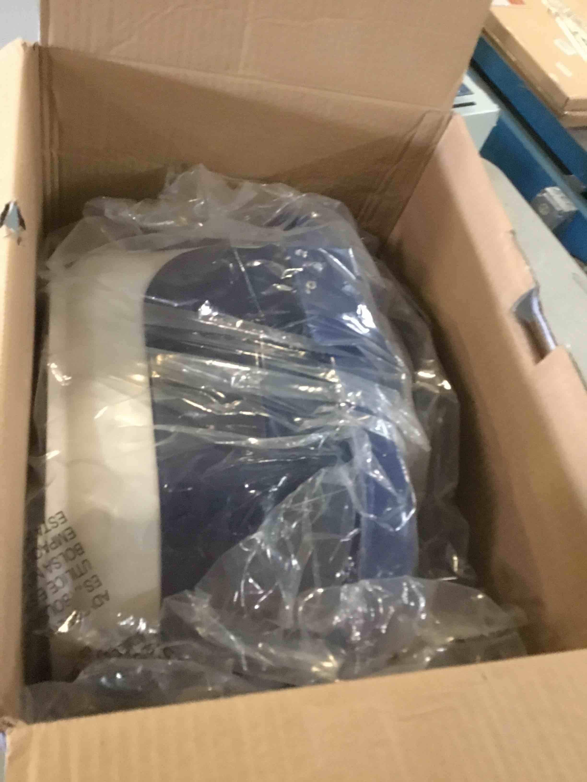 https://s3.amazonaws.com/lotting-images-prod/bidfta/ORG5256078_1699637459811.jpeg
