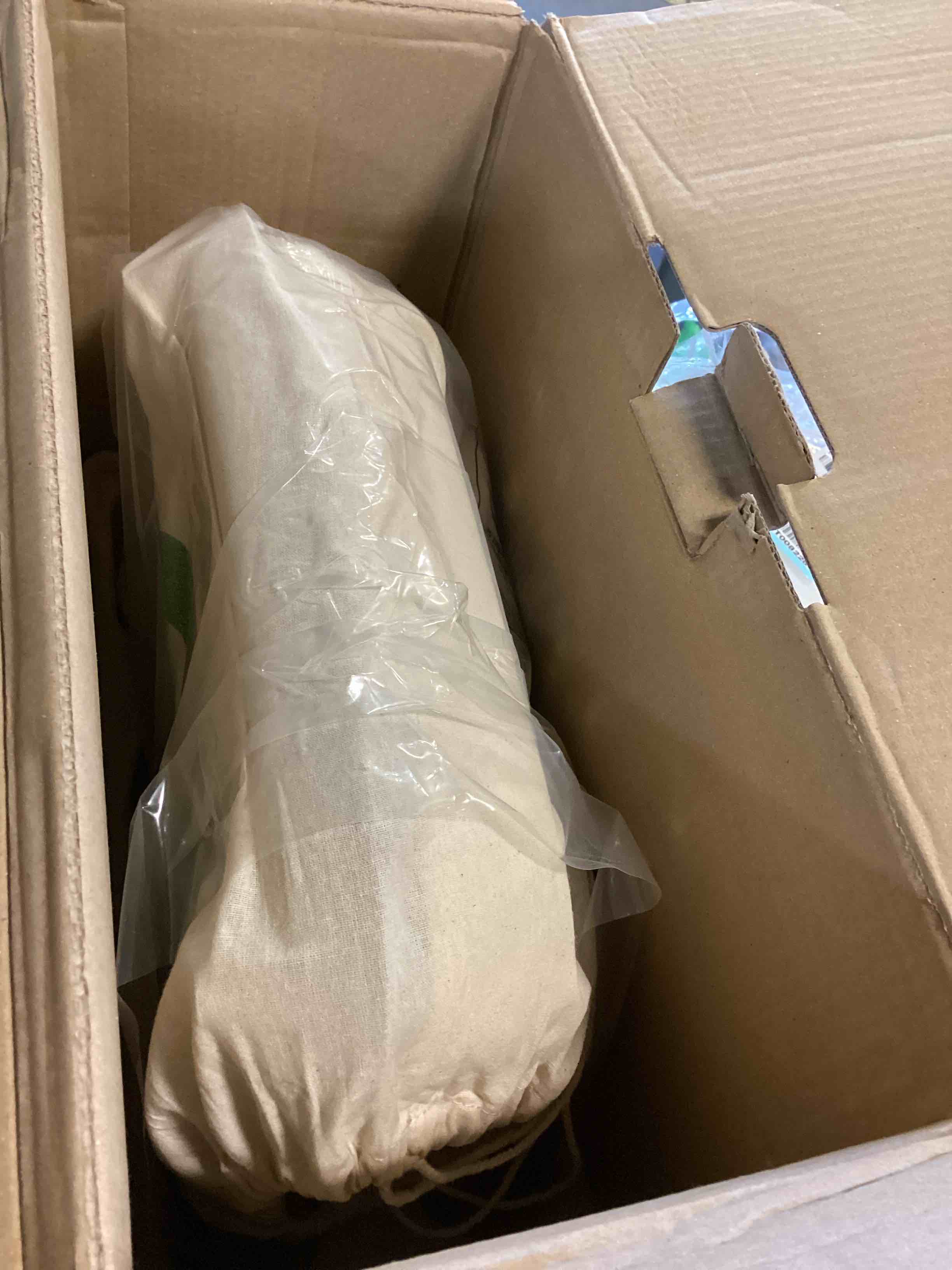 https://s3.amazonaws.com/lotting-images-prod/bidfta/ORG5256384_1699969886565.jpeg