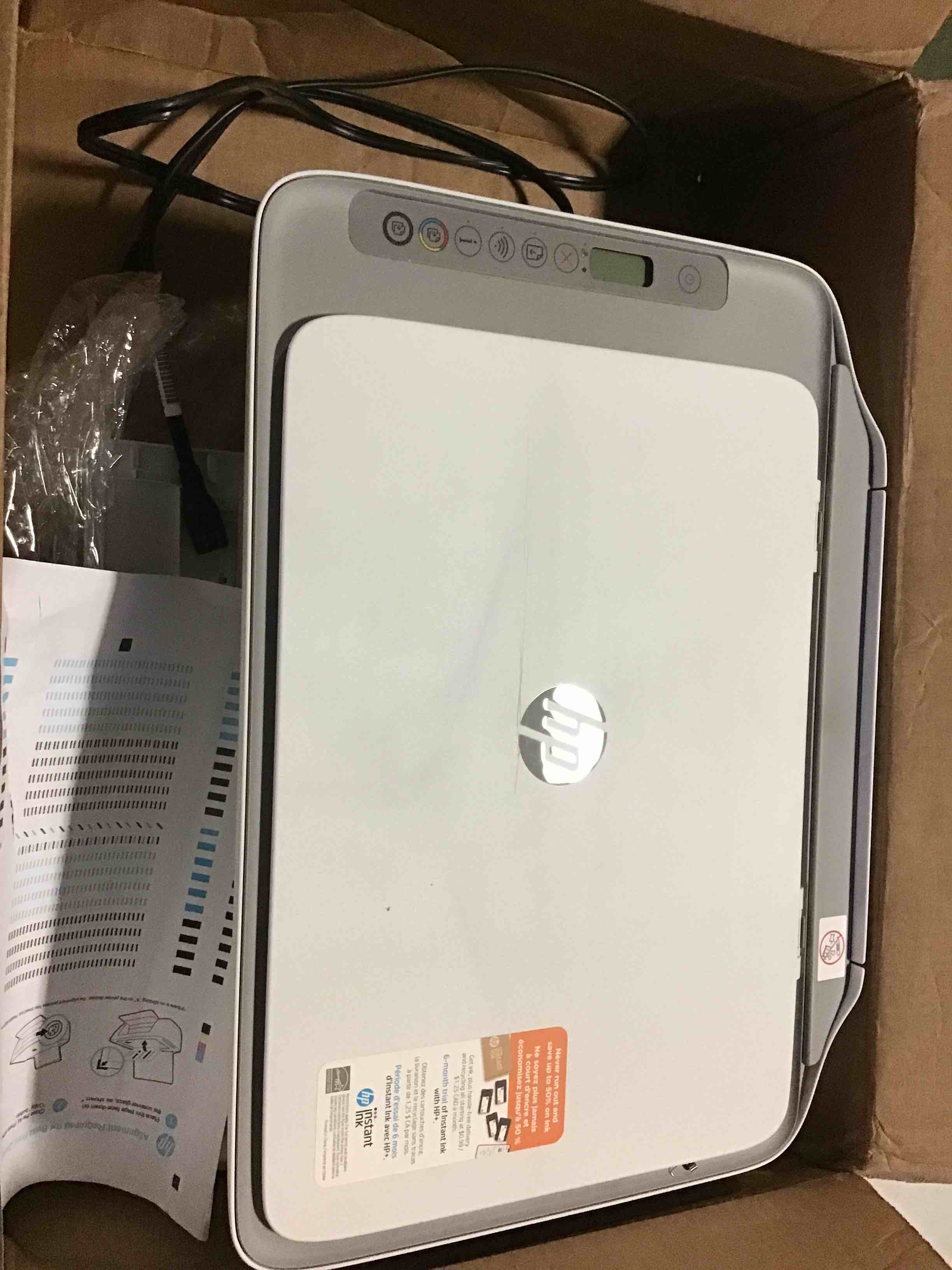 Amazon Basics Multipurpose Copy Printer Paper - White, 8.5 x 11 Inches, 3 Ream Case (1,500 Sheets)