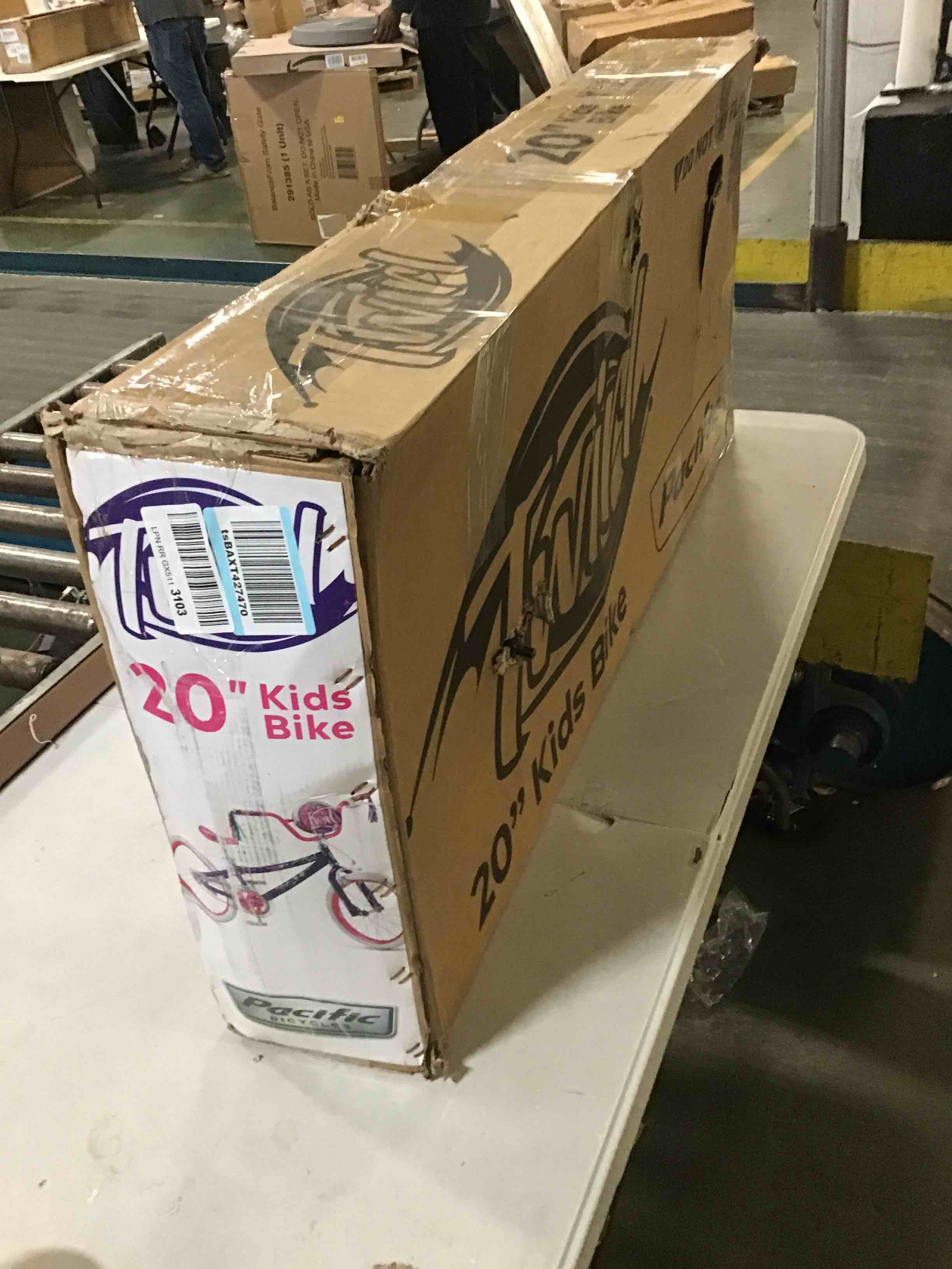 https://s3.amazonaws.com/lotting-images-prod/bidfta/ORG5259714_1699453810509.jpeg
