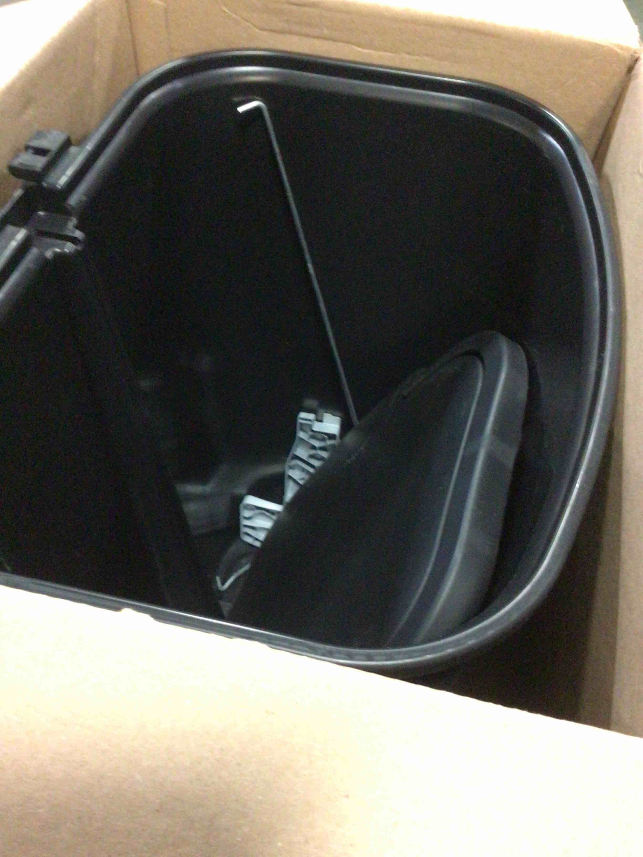 https://s3.amazonaws.com/lotting-images-prod/bidfta/ORG5261108_1699537511897.jpeg