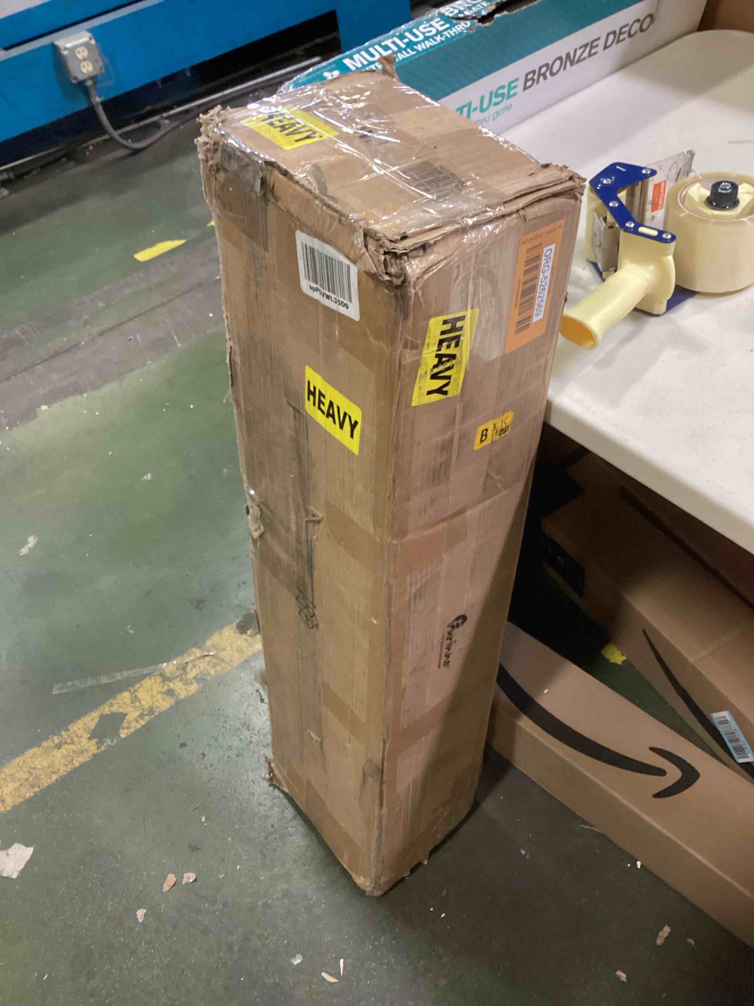 https://s3.amazonaws.com/lotting-images-prod/bidfta/ORG5262569_1699551425701.jpeg