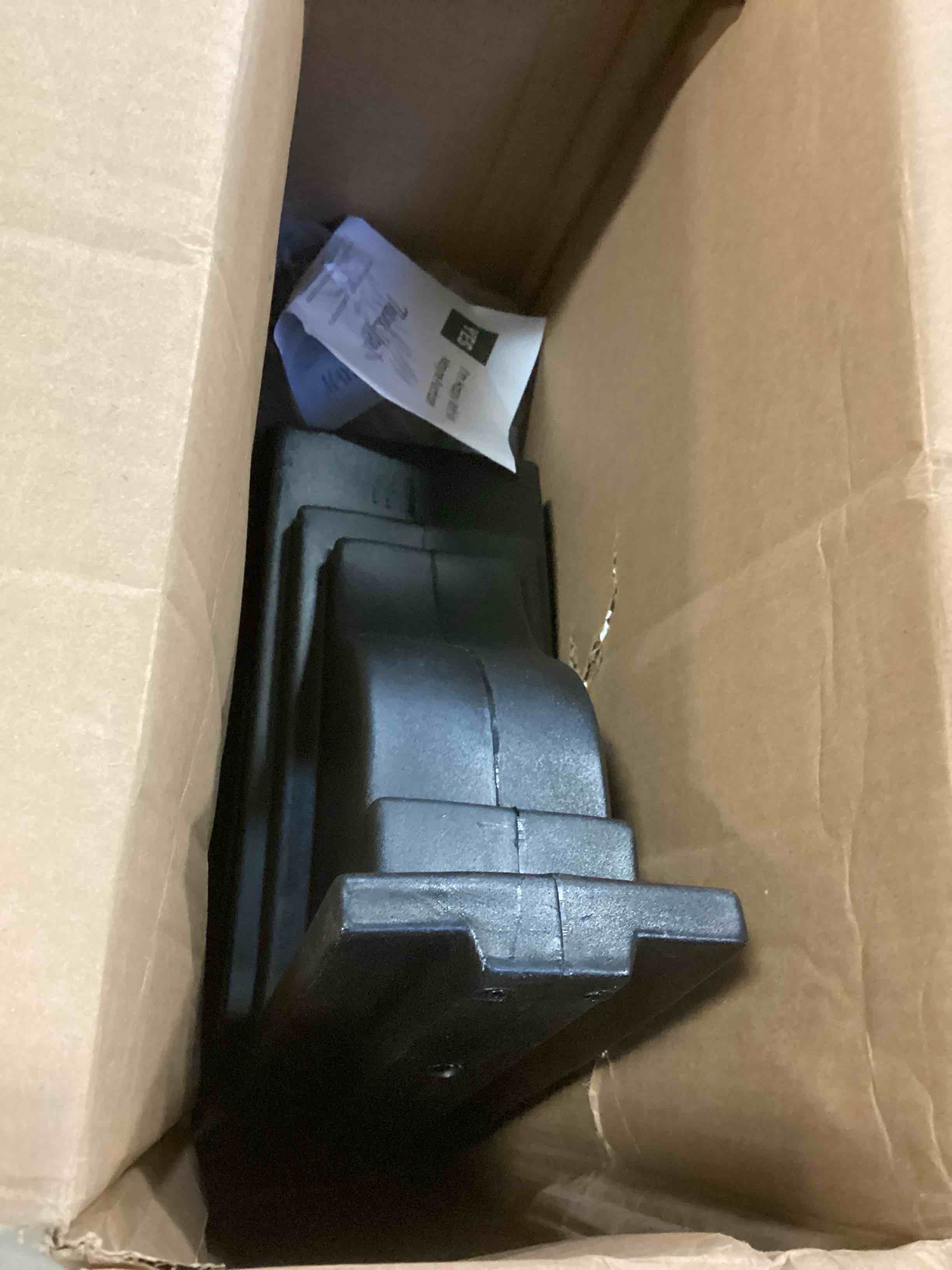 https://s3.amazonaws.com/lotting-images-prod/bidfta/ORG5262625_1699564217585.jpeg