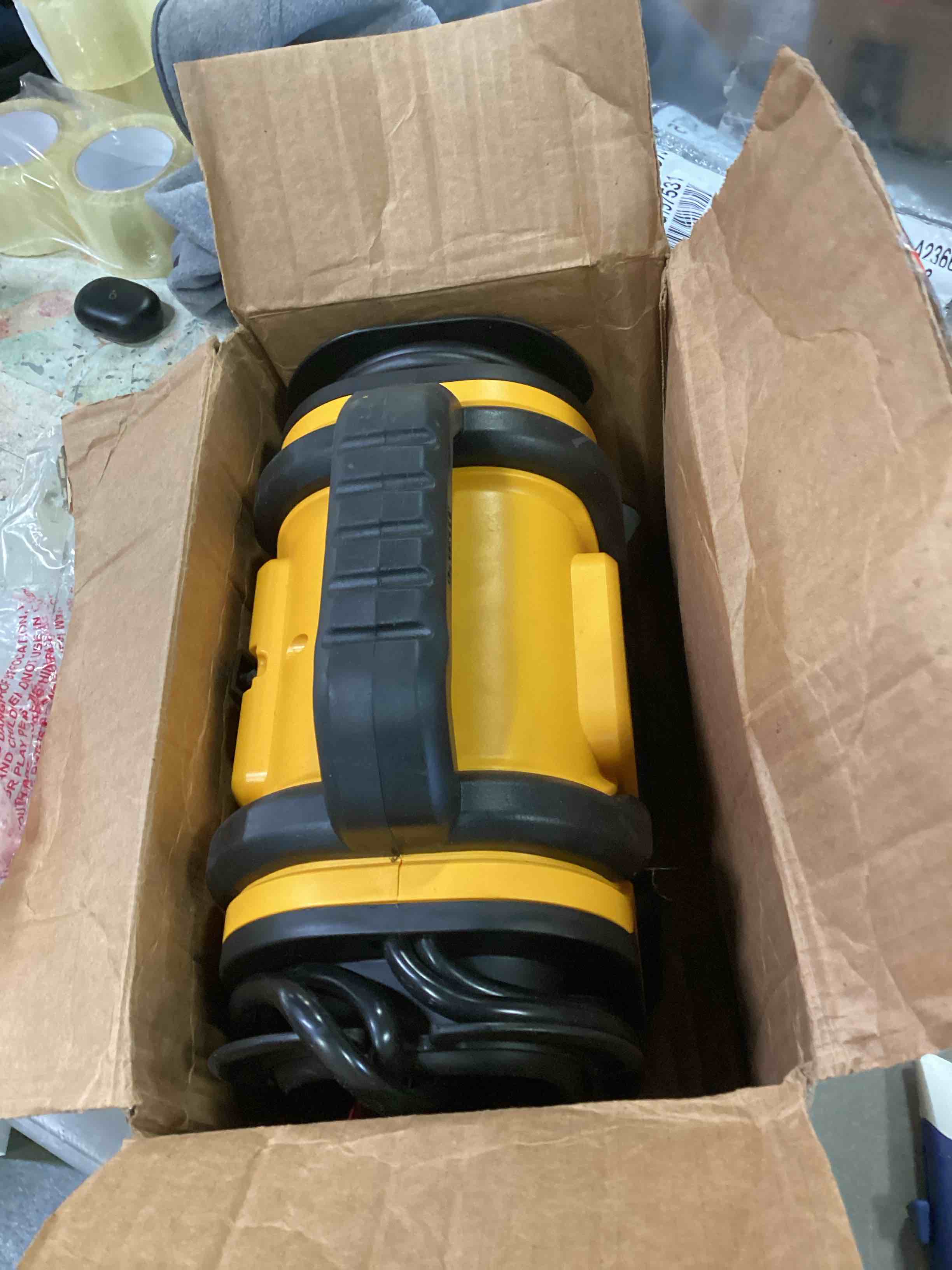 https://s3.amazonaws.com/lotting-images-prod/bidfta/ORG5262690_1699628278321.jpeg