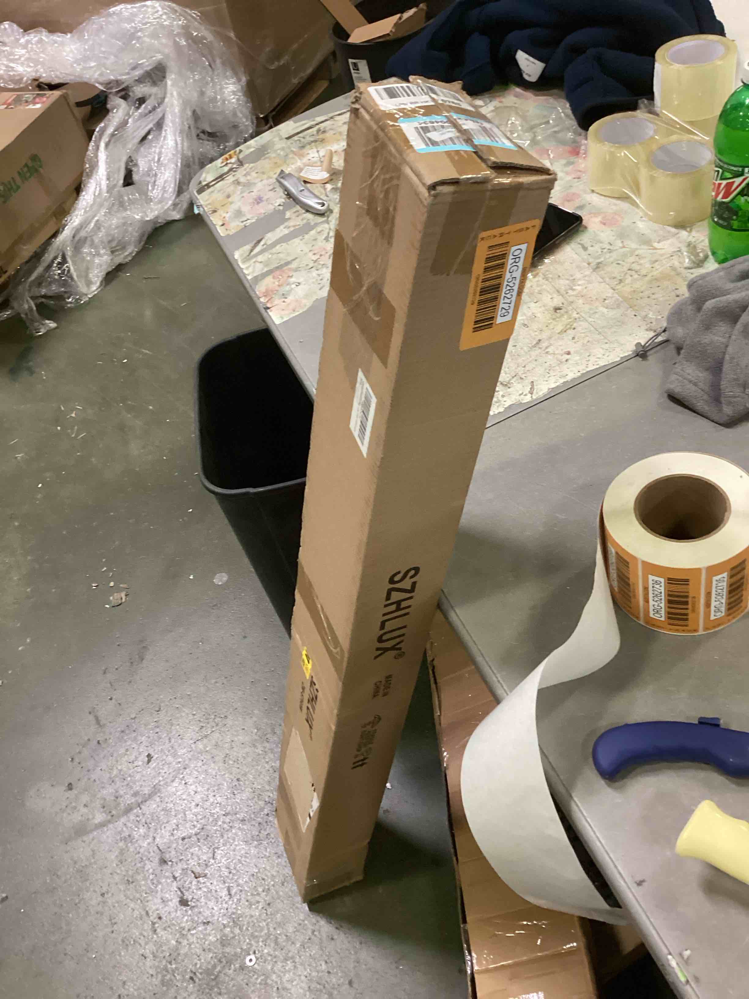 https://s3.amazonaws.com/lotting-images-prod/bidfta/ORG5262729_1699633354792.jpeg