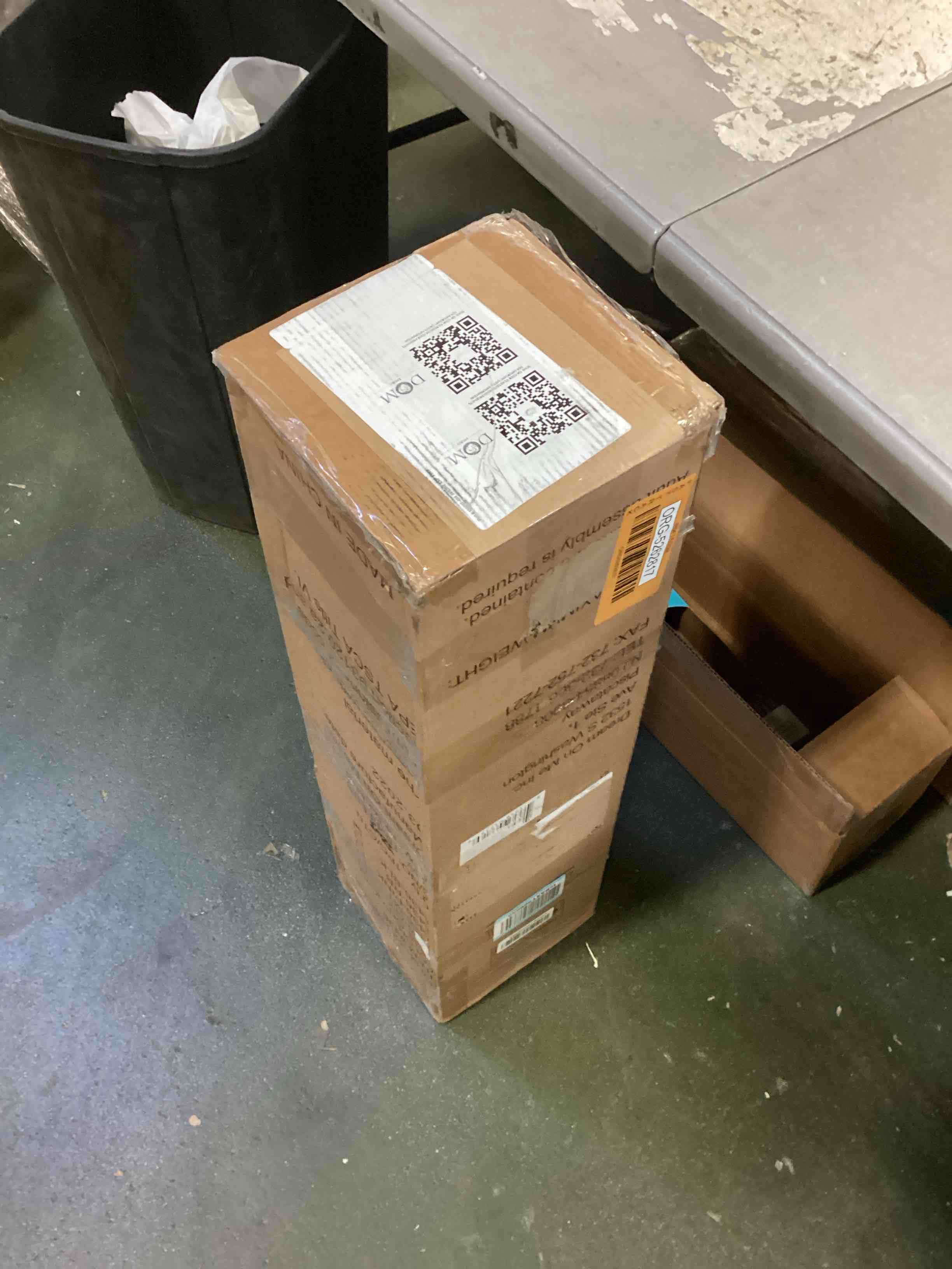 https://s3.amazonaws.com/lotting-images-prod/bidfta/ORG5262817_1699645961261.jpeg