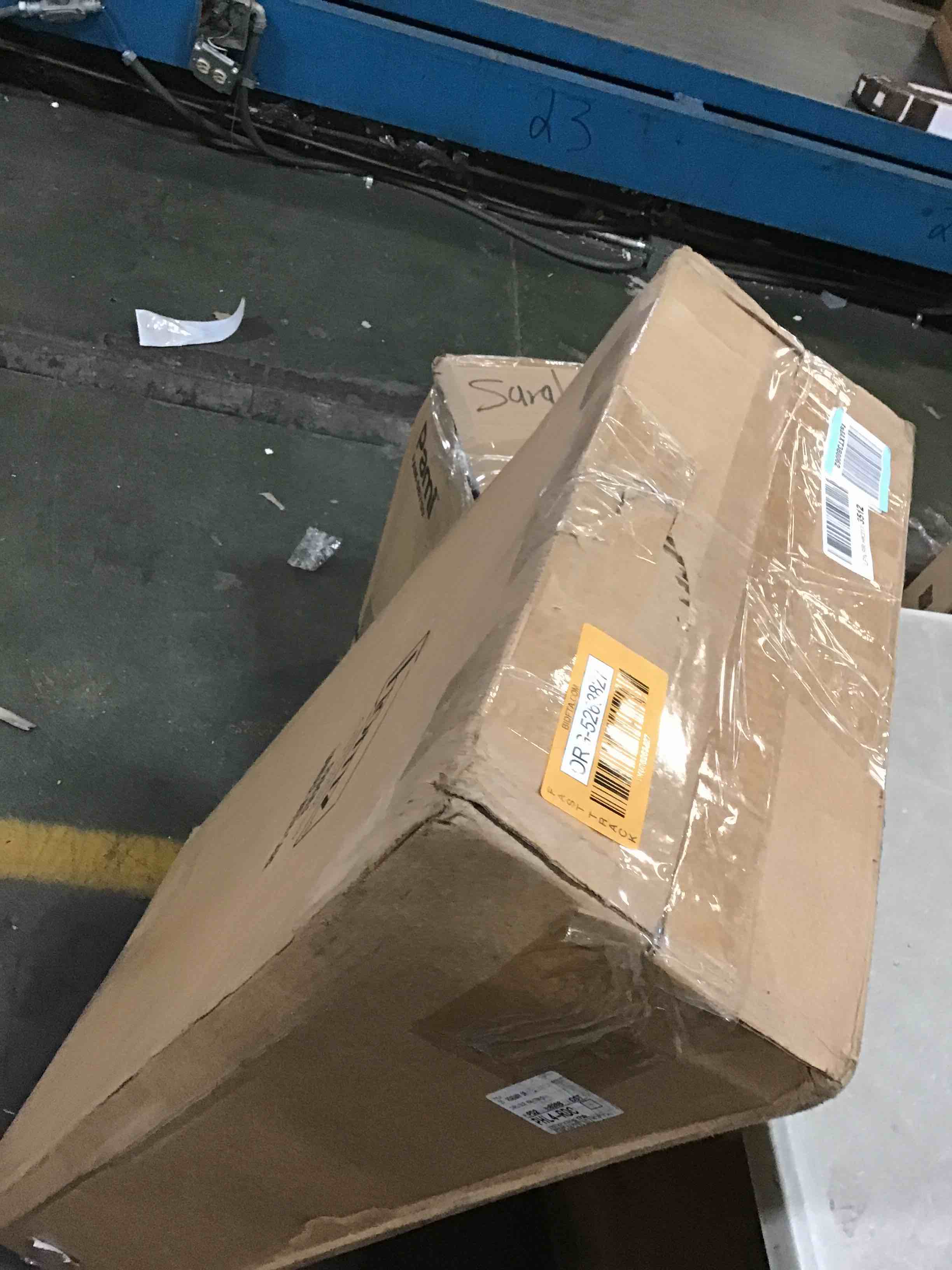 https://s3.amazonaws.com/lotting-images-prod/bidfta/ORG5263827_1701102508800.jpeg