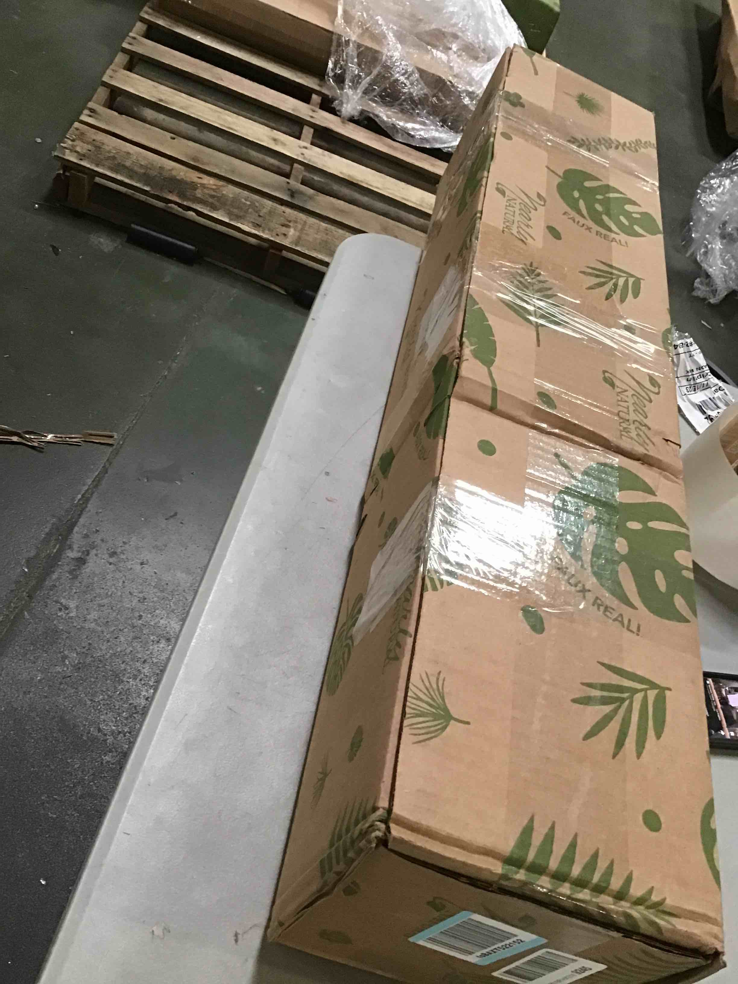 https://s3.amazonaws.com/lotting-images-prod/bidfta/ORG5265863_1700229769225.jpeg
