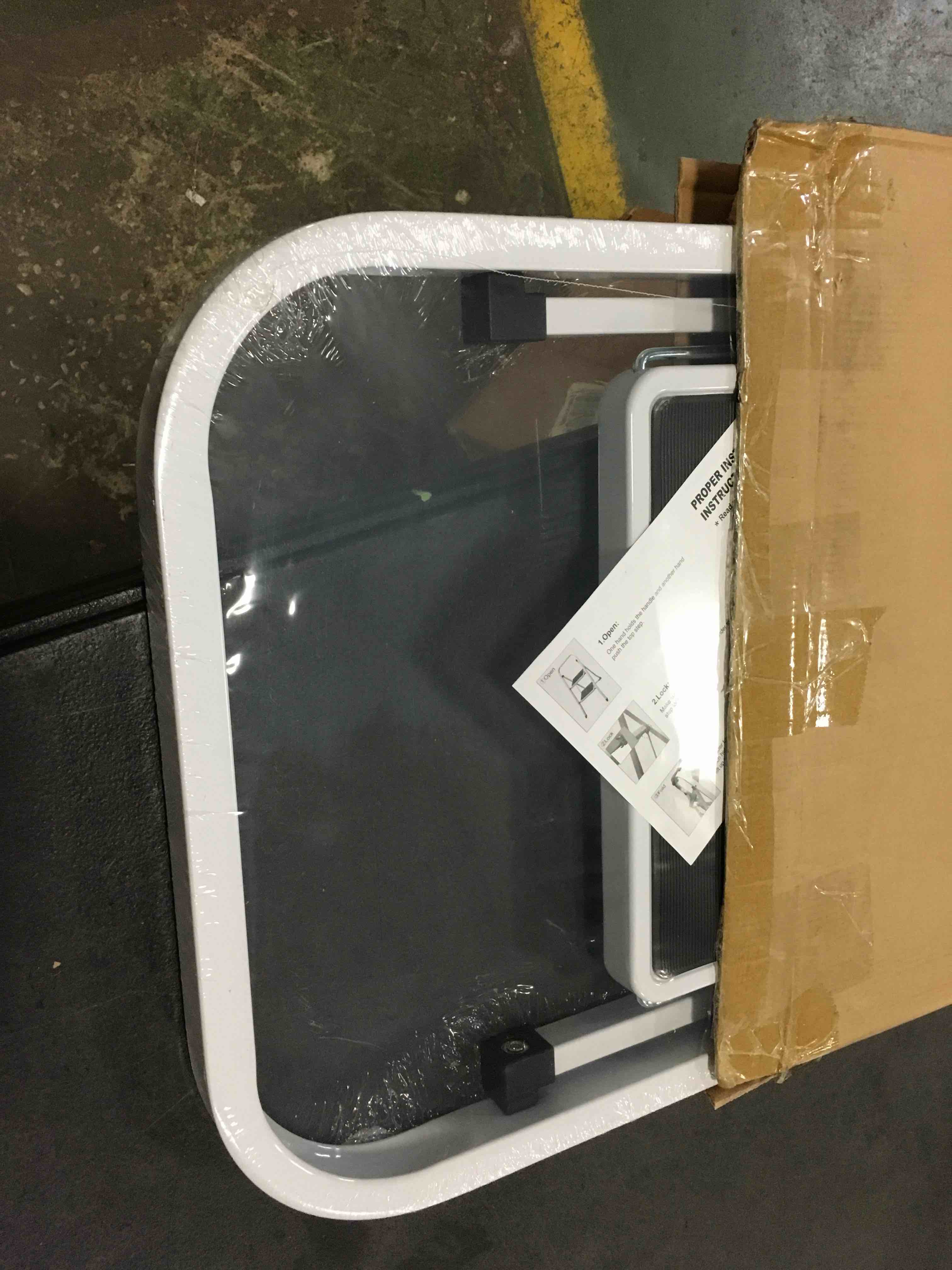 https://s3.amazonaws.com/lotting-images-prod/bidfta/ORG5266046_1700577108642.jpeg