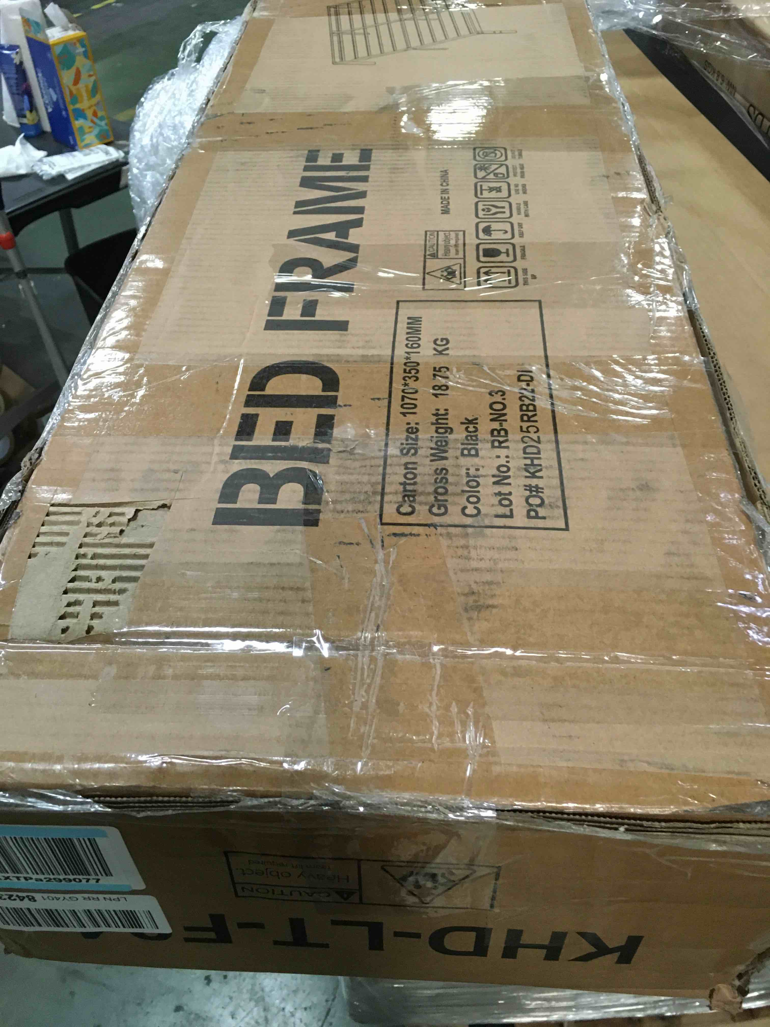 Metal bed frame 