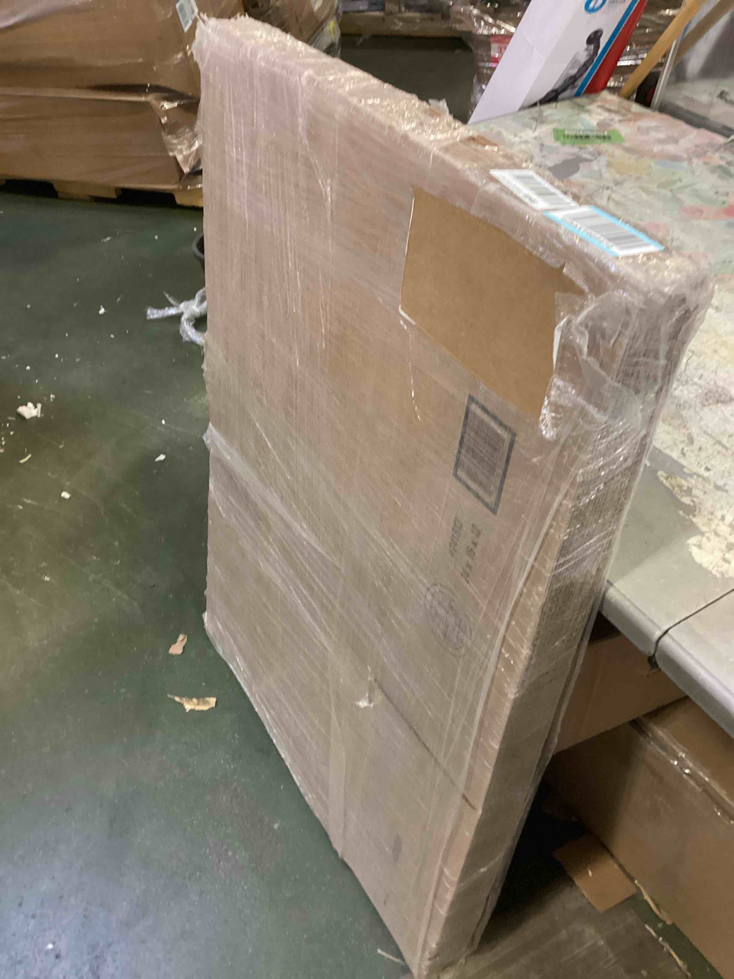 https://s3.amazonaws.com/lotting-images-prod/bidfta/ORG5266511_1700852924671.jpeg