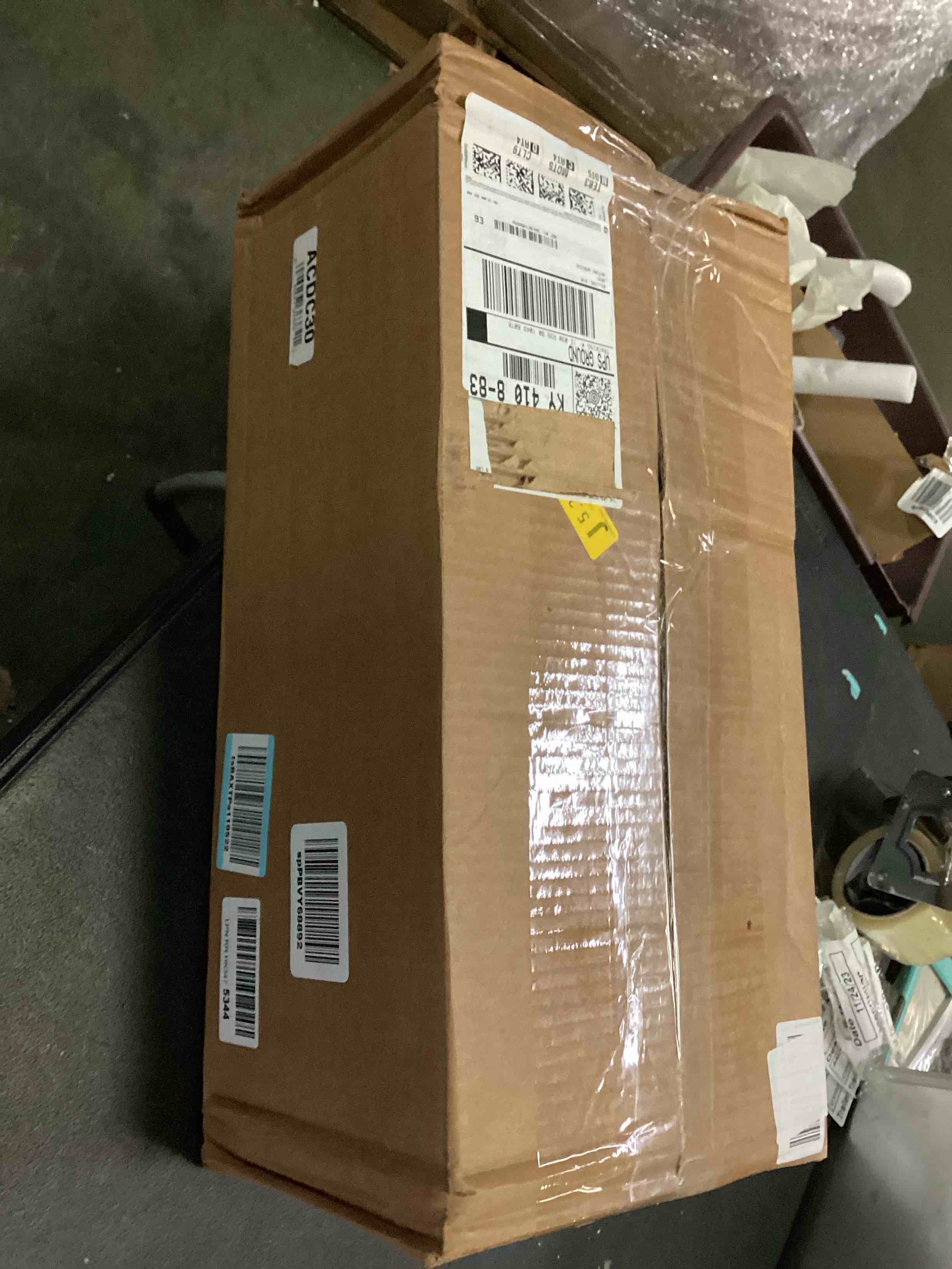 https://s3.amazonaws.com/lotting-images-prod/bidfta/ORG5266778_1701189814616.jpeg