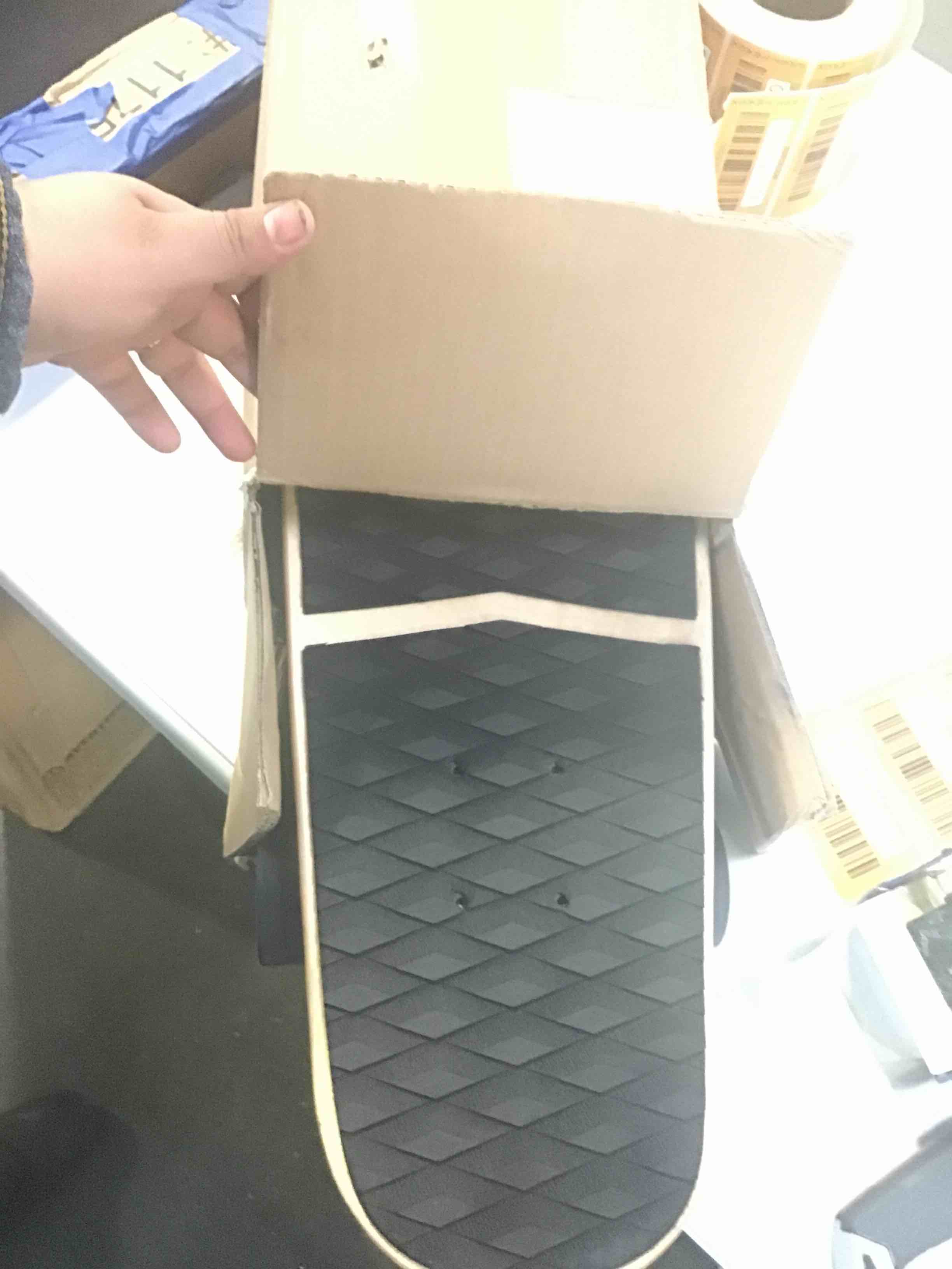 https://s3.amazonaws.com/lotting-images-prod/bidfta/ORG5270157_1699882123211.jpeg