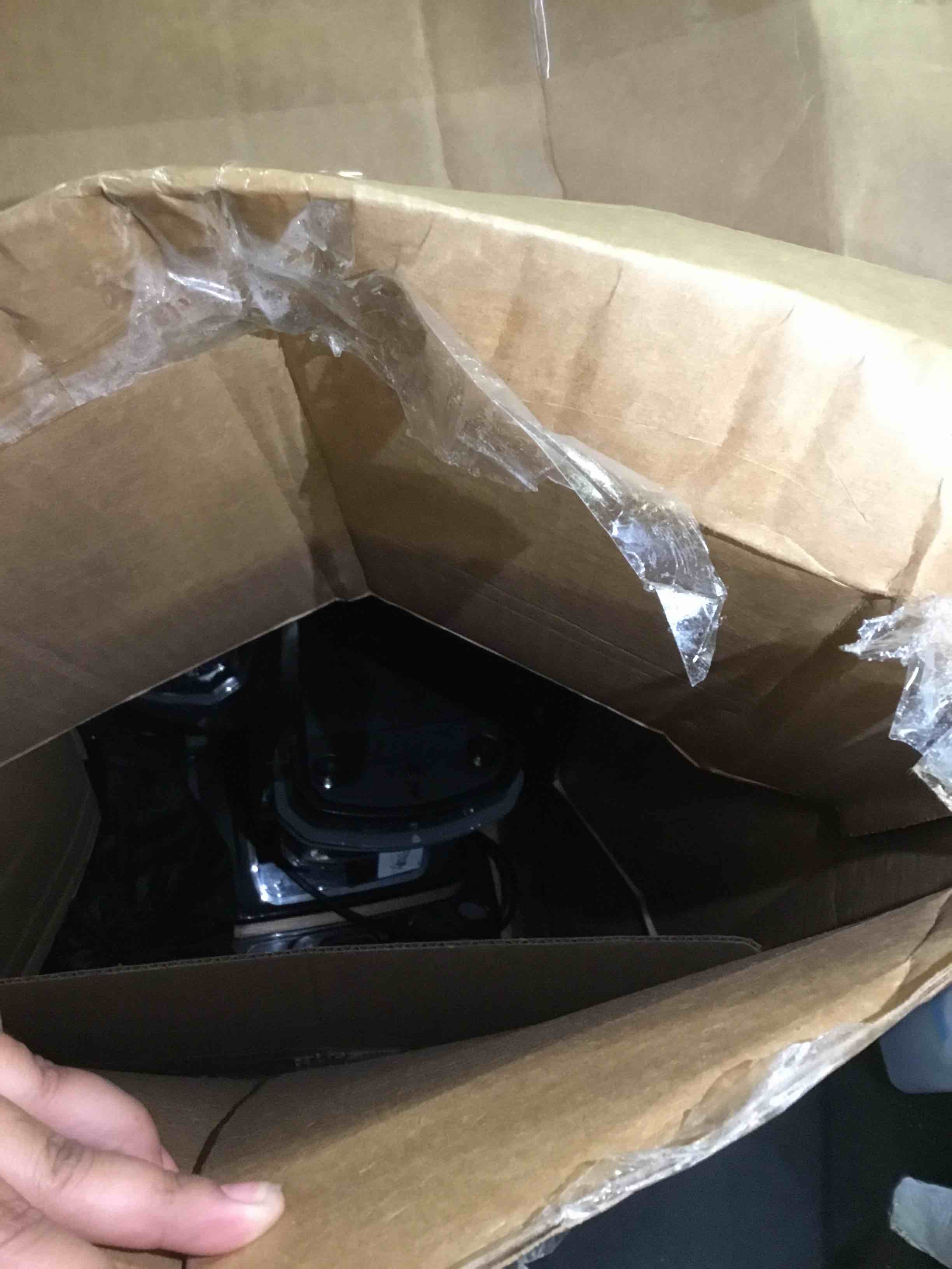 https://s3.amazonaws.com/lotting-images-prod/bidfta/ORG5271090_1700667438599.jpeg