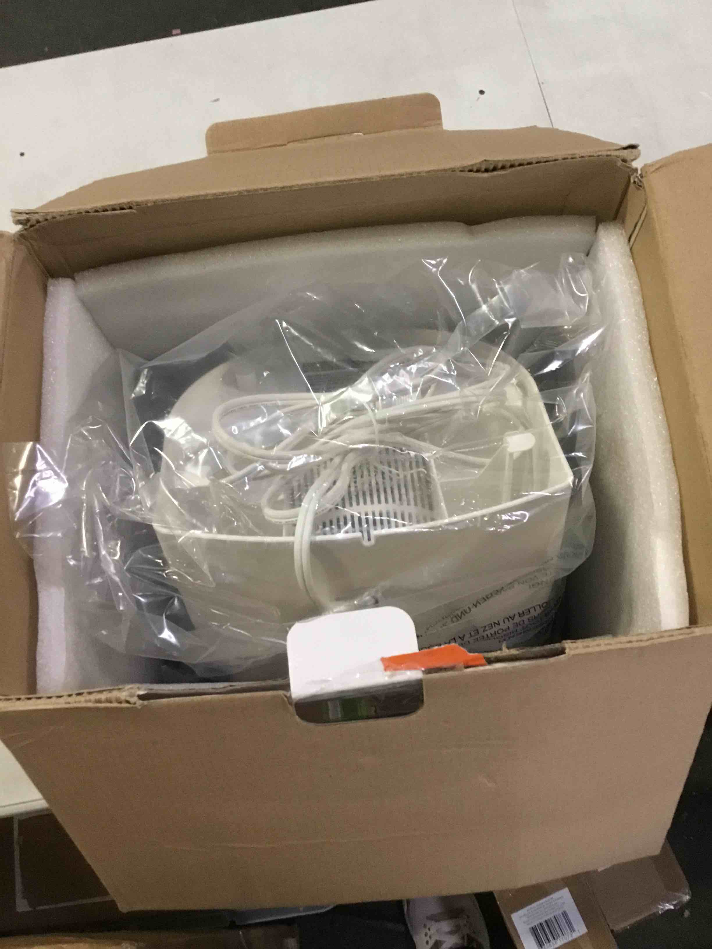 https://s3.amazonaws.com/lotting-images-prod/bidfta/ORG5271092_1700667828032.jpeg
