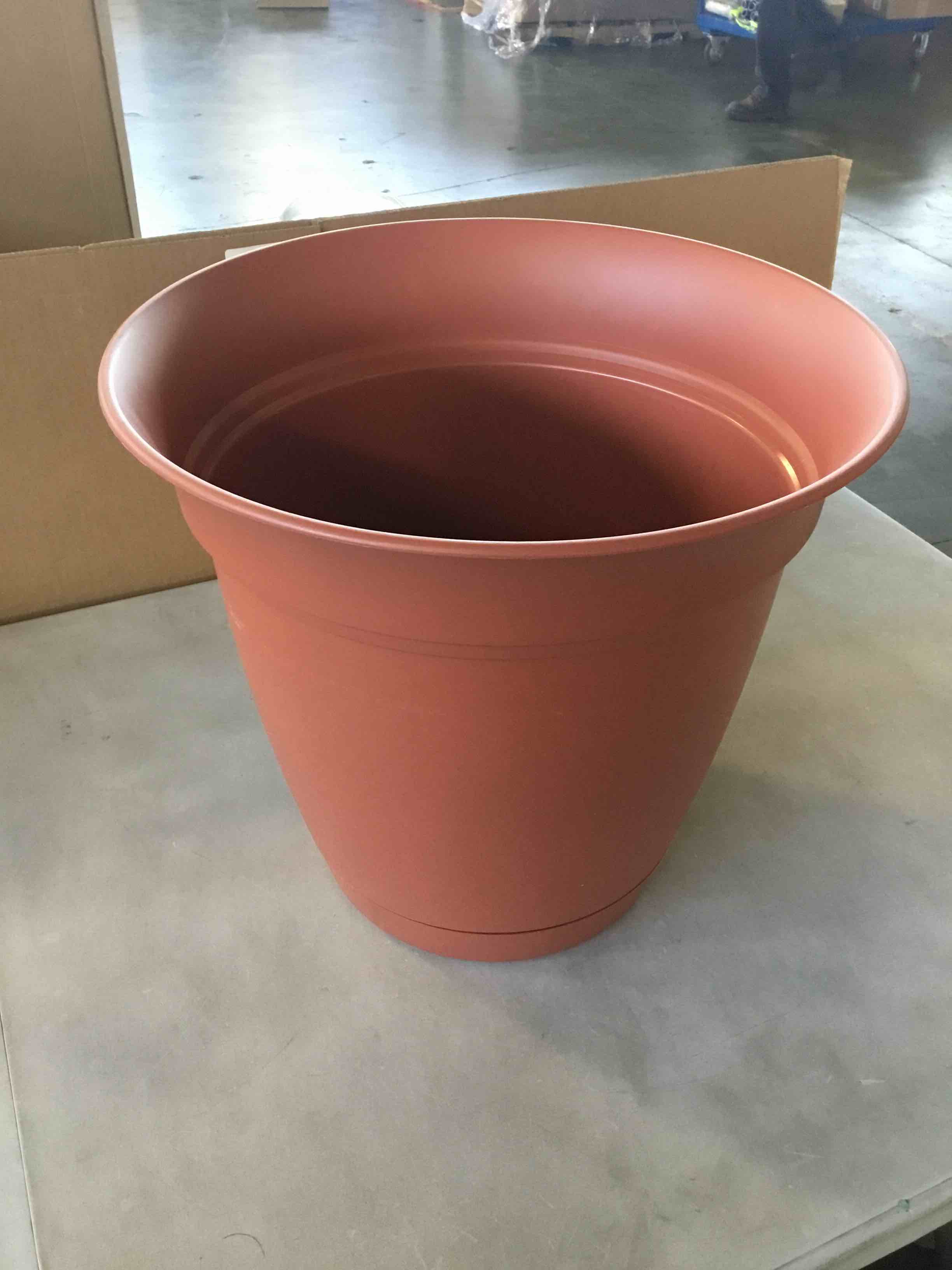 https://s3.amazonaws.com/lotting-images-prod/bidfta/ORG5272491_1700066736033.jpeg