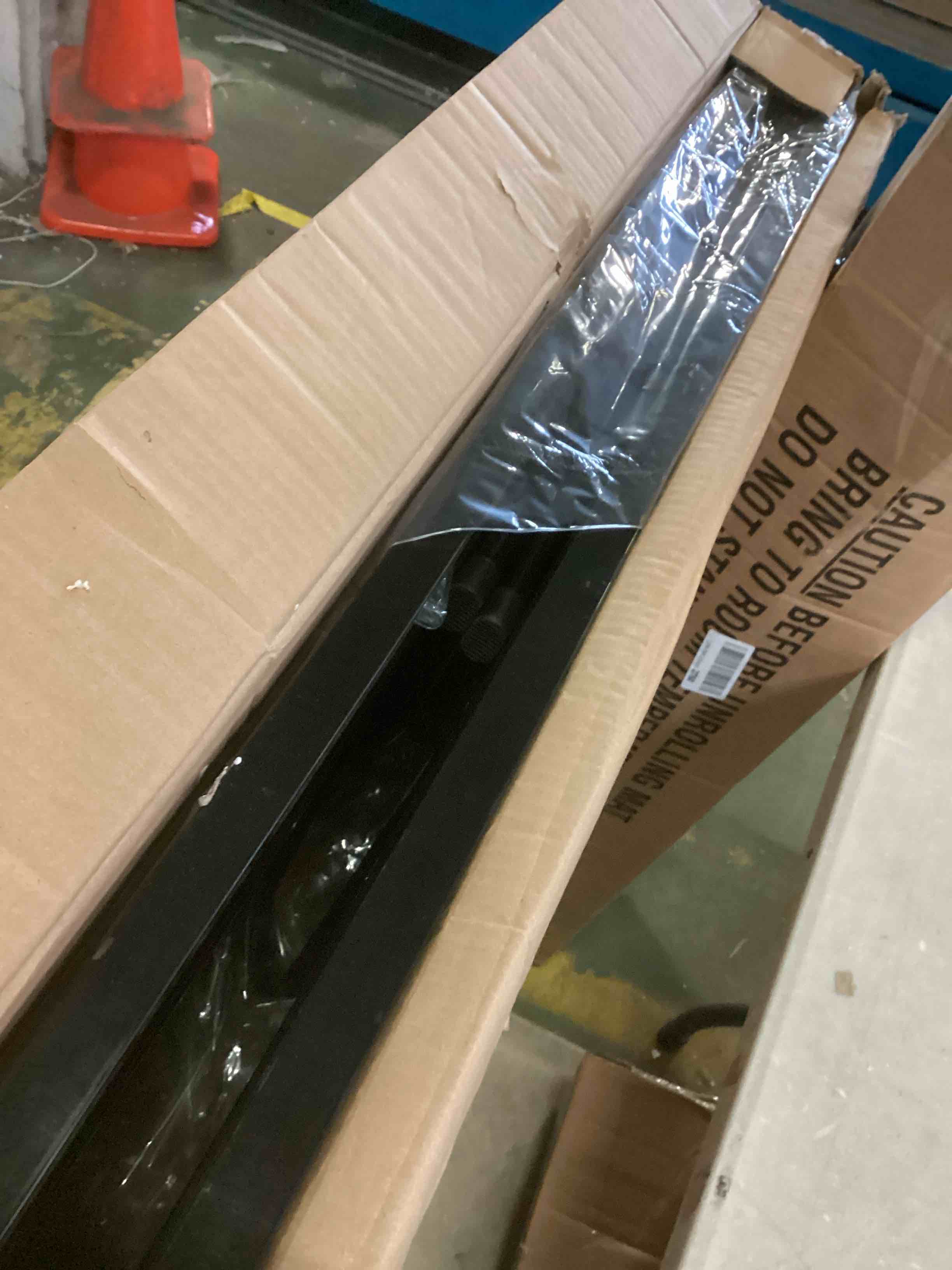 https://s3.amazonaws.com/lotting-images-prod/bidfta/ORG5273357_1700054647319.jpeg