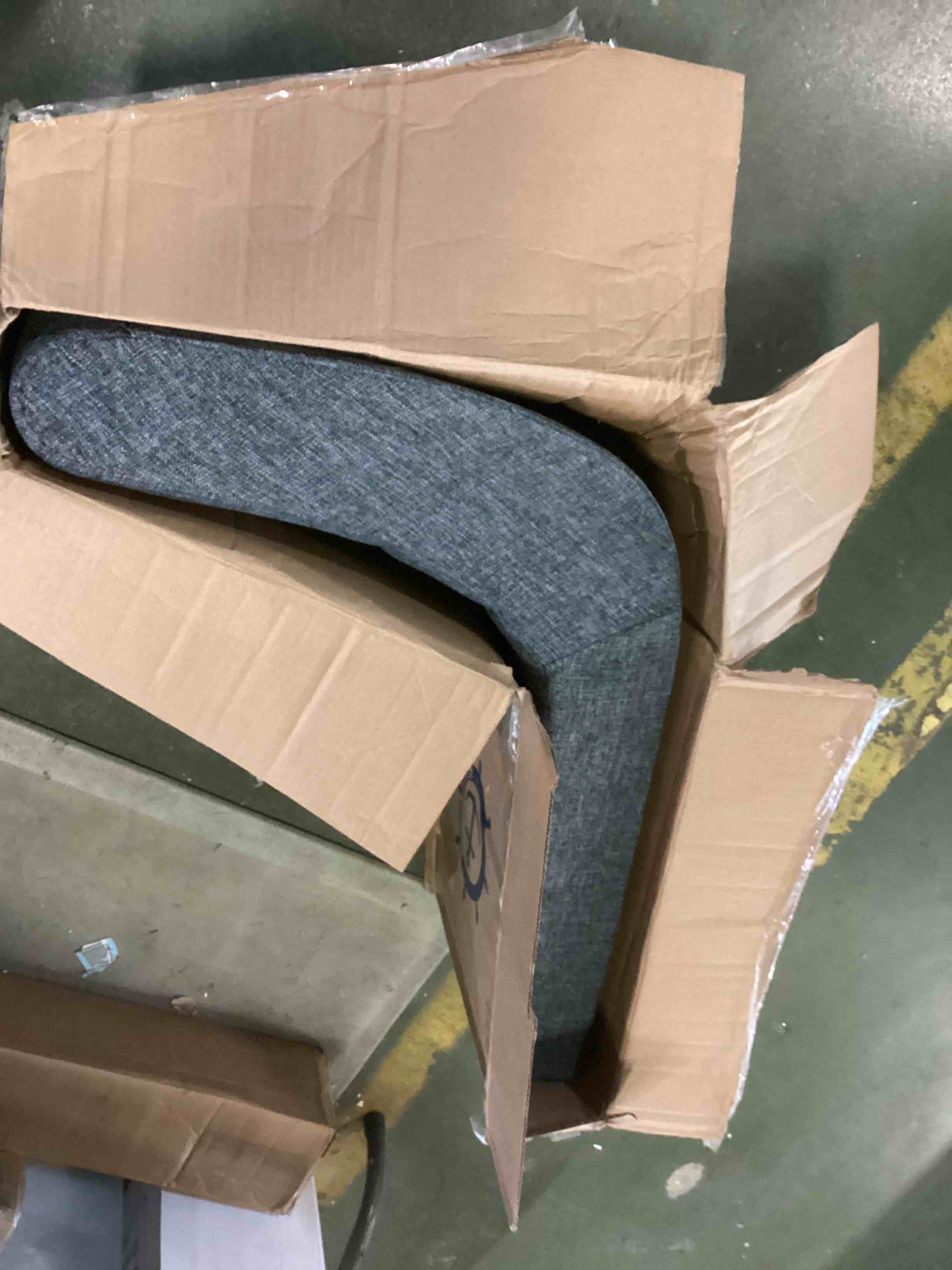 https://s3.amazonaws.com/lotting-images-prod/bidfta/ORG5273367_1700055681967.jpeg