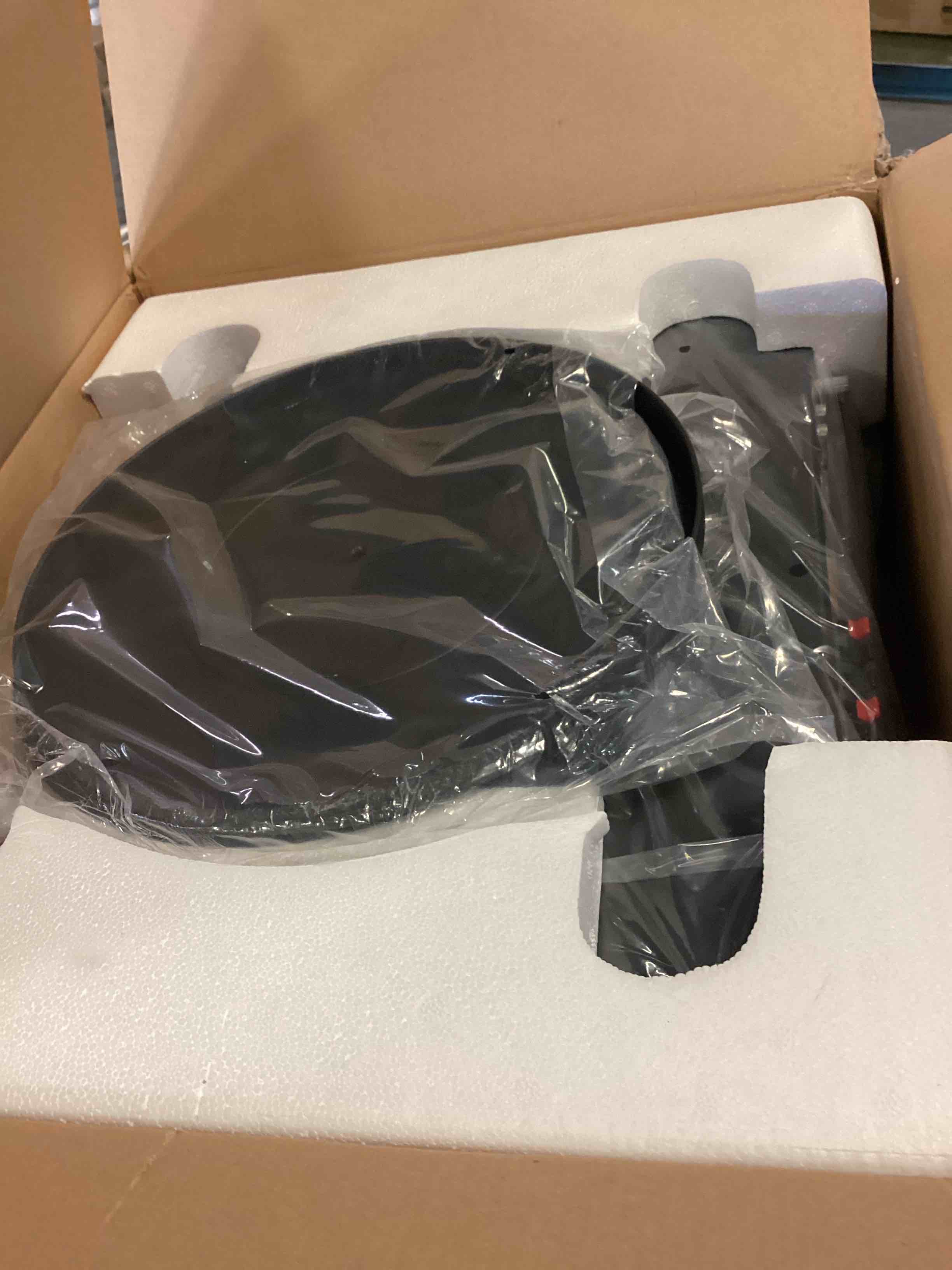 https://s3.amazonaws.com/lotting-images-prod/bidfta/ORG5274884_1700148954317.jpeg